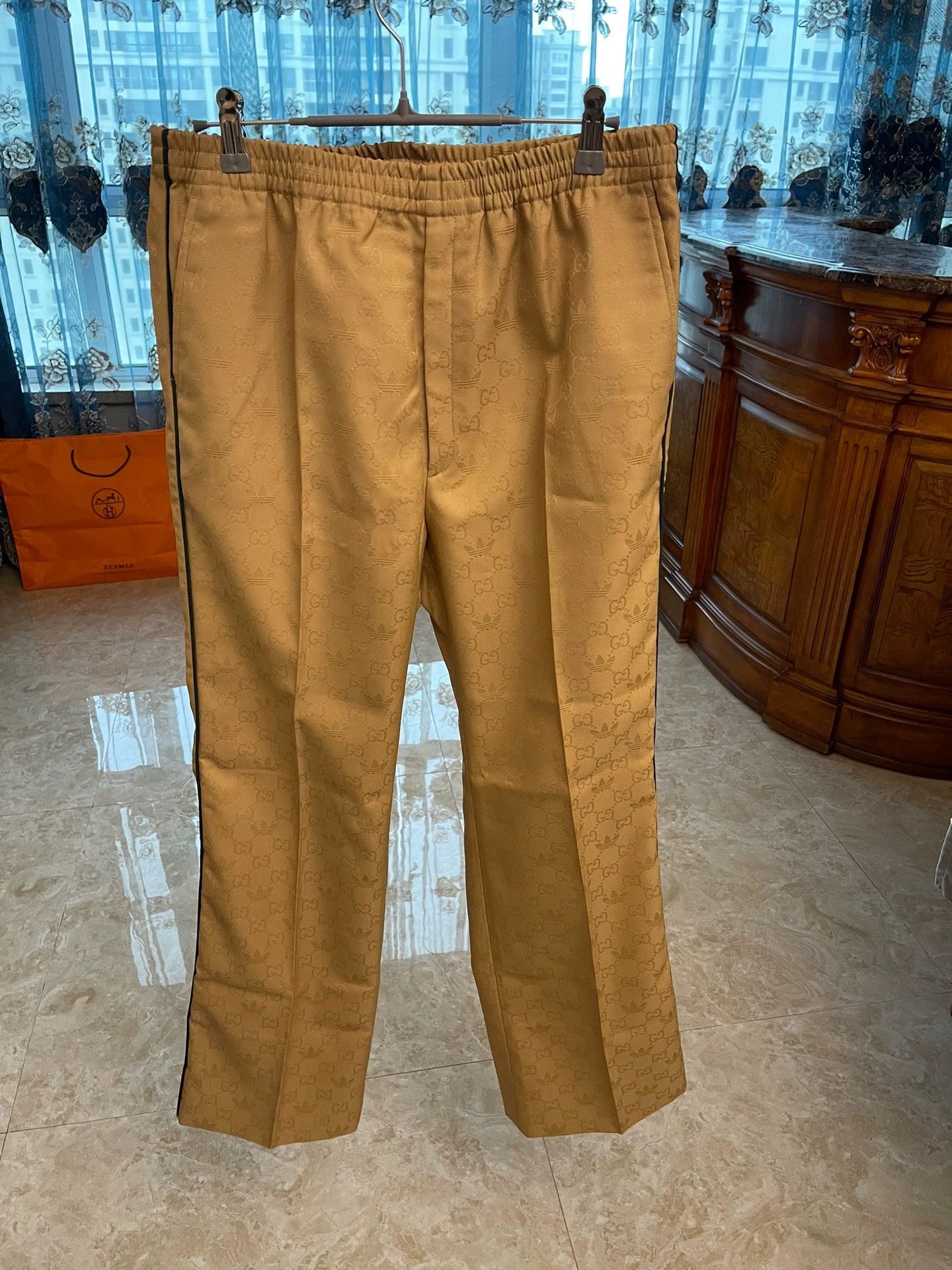 Gucci Gucci x adidas Full Logo Reflective Casual Pants Size 46 Size US 30 / EU 46 - 1 Thumbnail