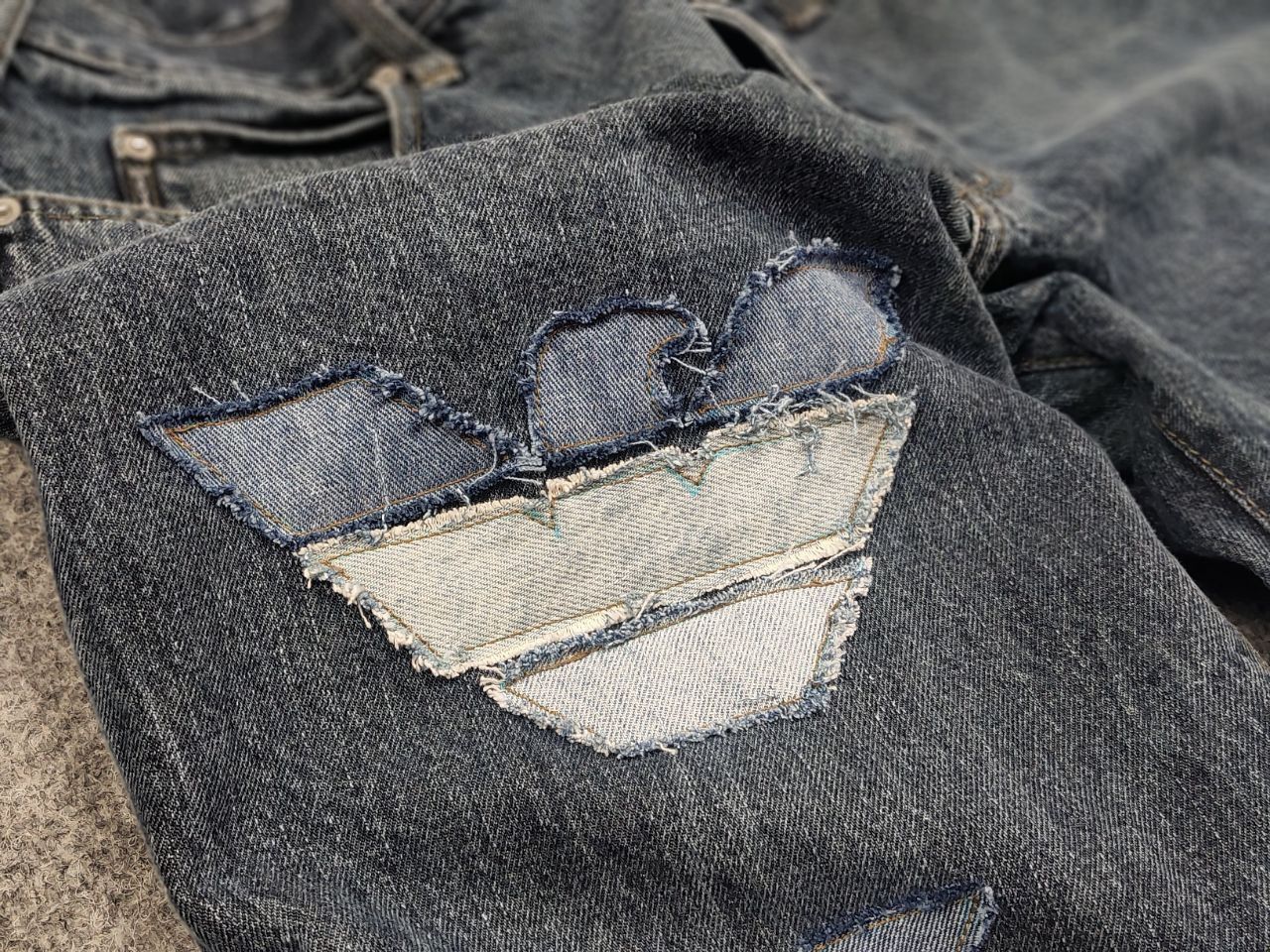 Armani Rare Vintage Armani Jeans big Logo Faded Denim Y2K Style Size US 34 / EU 50 - 13 Thumbnail