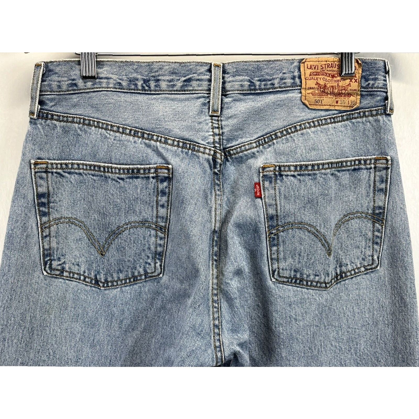 Levi's VINTAGE Levi's 501 Jeans Mens Regular 36 x 30 Straight Red Cotton Size US 36 / EU 52 - 4 Thumbnail
