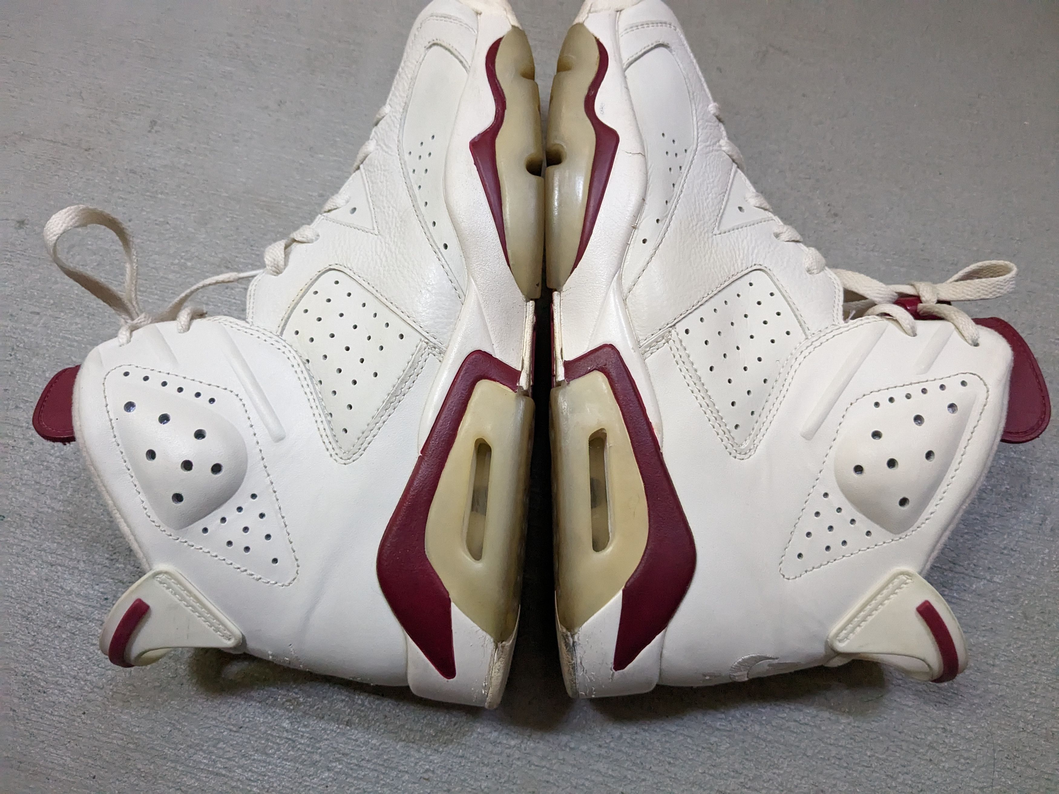 Jordan Brand × Nike Nike Air Retro Jordan 6 Maroon Size 10.5 2015 384664-116 Size US 10.5 / EU 43-44 - 8 Thumbnail