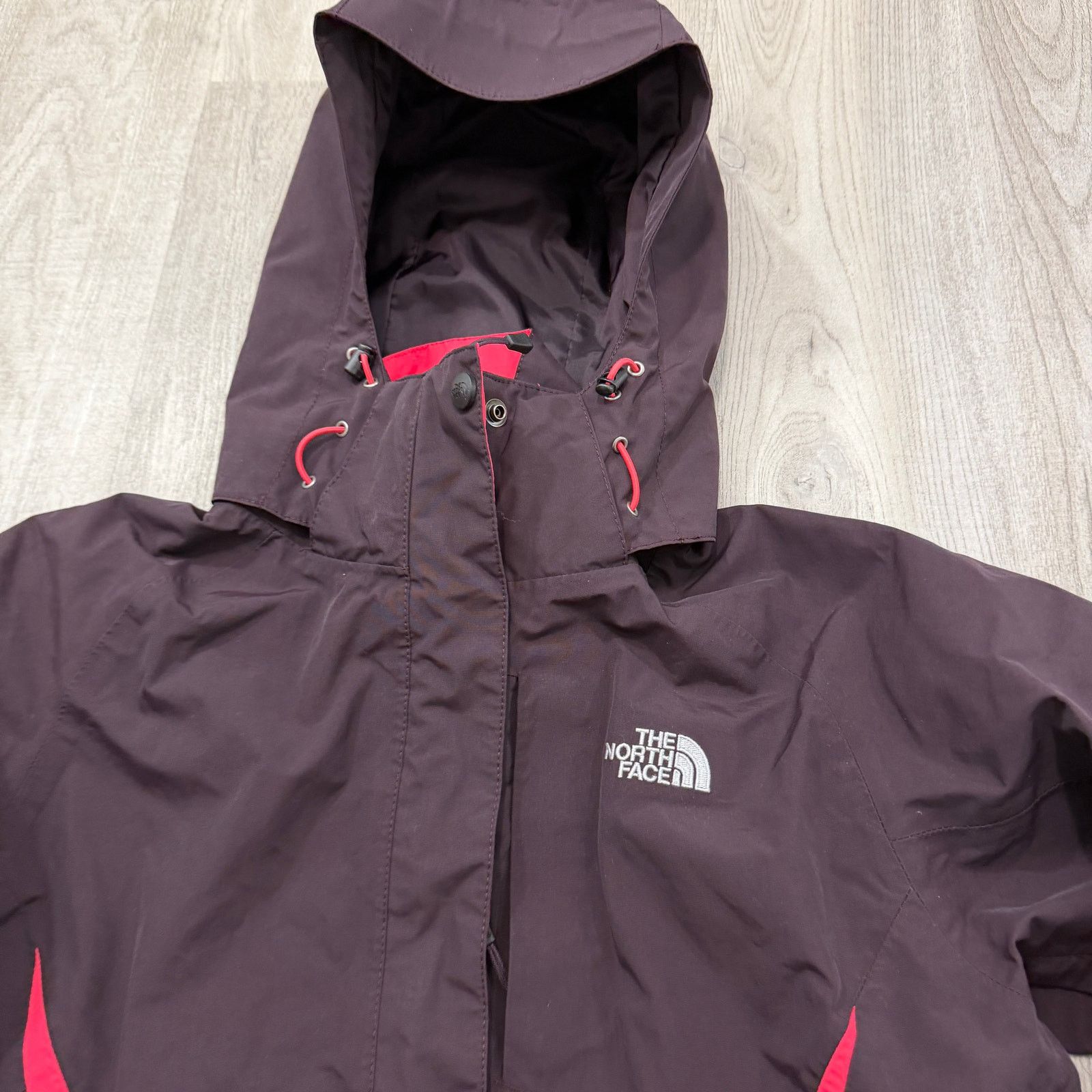 The North Face The North Face Hyvent Jacket Women's Medium Dark Red Pink Size M / US 6-8 / IT 42-44 - 3 Thumbnail