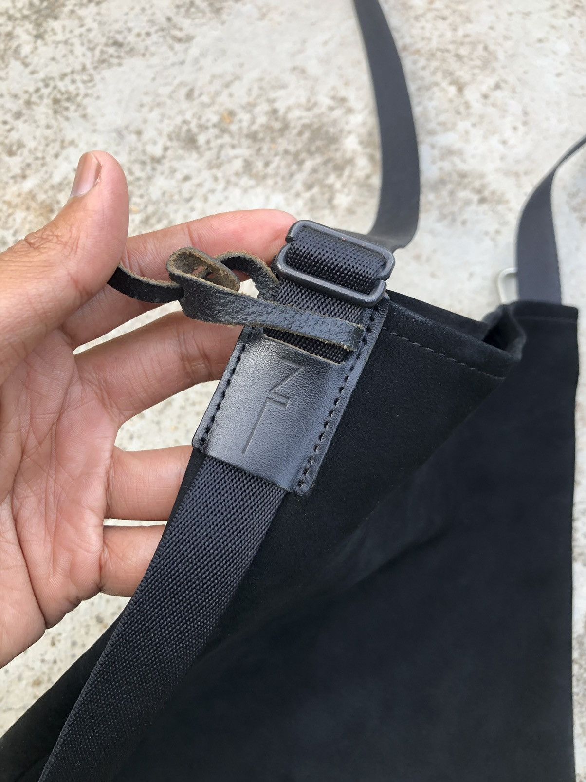 Handmade × Leather LEATHER SLINGBAG Size ONE SIZE - 8 Thumbnail