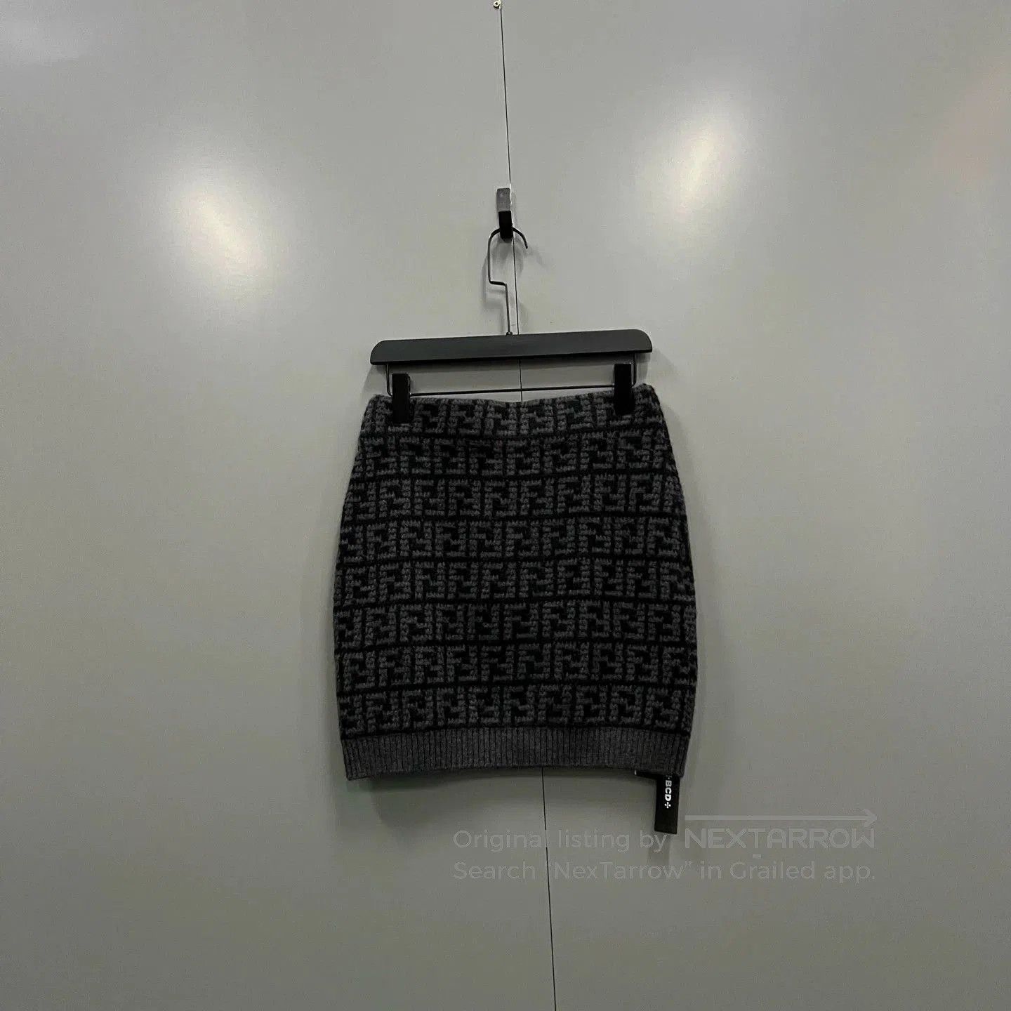 Fendi FENDI FF Logo Knit Mini Skirt. Size US 40 / EU 56 - 2 Thumbnail
