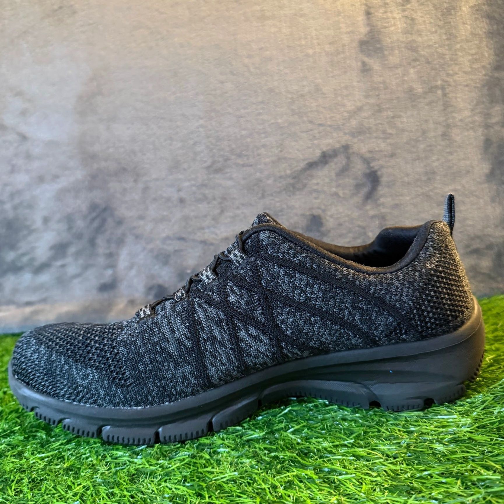 SKECHERS Skechers Slip On Knit Sneakers Womens Memory Foam Relaxed Fit Shoes 9.5 Black Low Top Casual Walking Shoes Size US 10 / IT 40 - 4 Thumbnail
