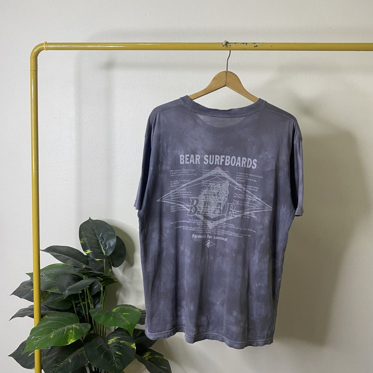 Vintage 2000s Bear Surfboards Tie Dye T Shirt Surfing Style Size US L / EU 52-54 / 3 - 1 Thumbnail