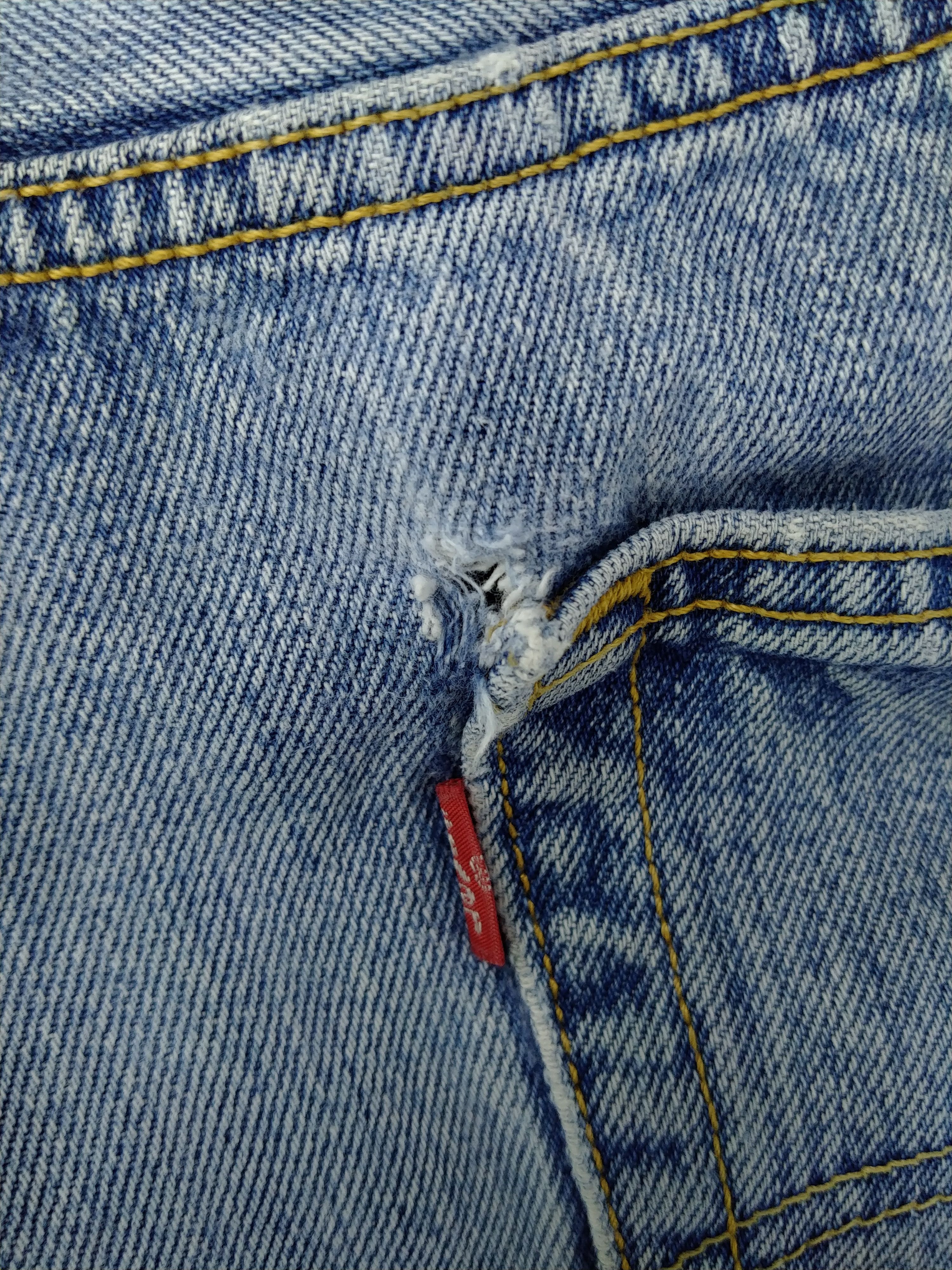 Levi's Light Wash Vintage Levi's 501 Denim 38 x 29.5 -JN745 Size US 38 / EU 54 - 14 Thumbnail