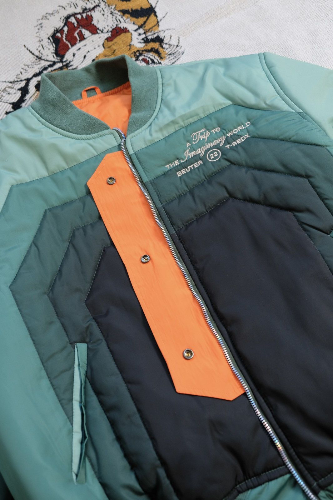Designer T-REDX X BEUTER PSILOCYPE REVERSIBLE GREEN BOMBER JACKET Size US L / EU 52-54 / 3 - 11 Thumbnail