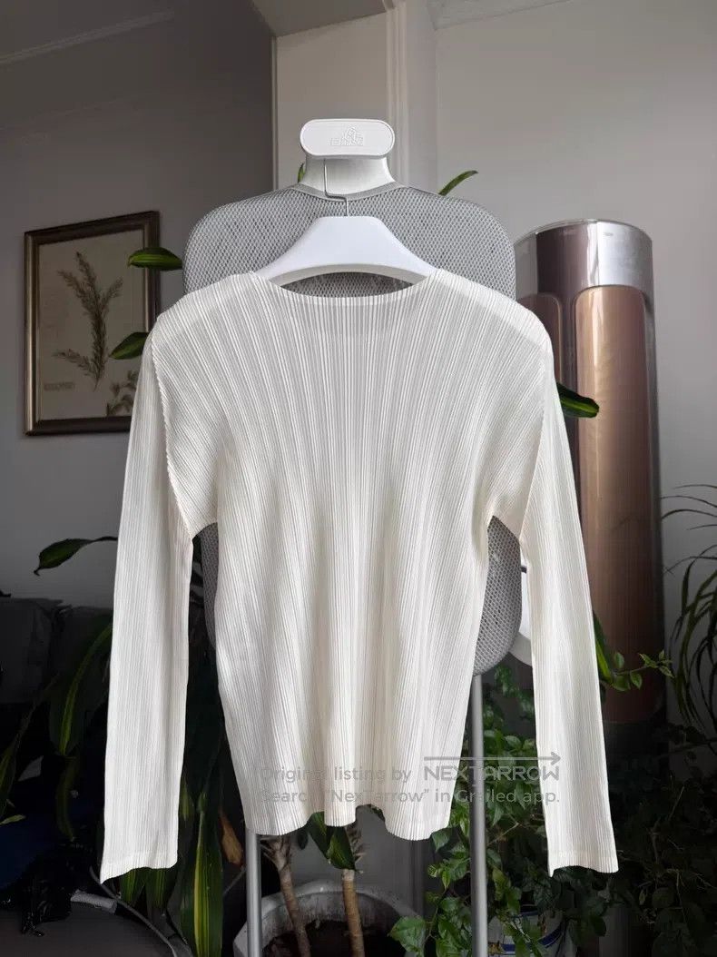 Issey Miyake Issey Miyake Ribbed Round Neck Long Sleeve Top Off White Size L / US 10 / IT 46 - 6 Thumbnail