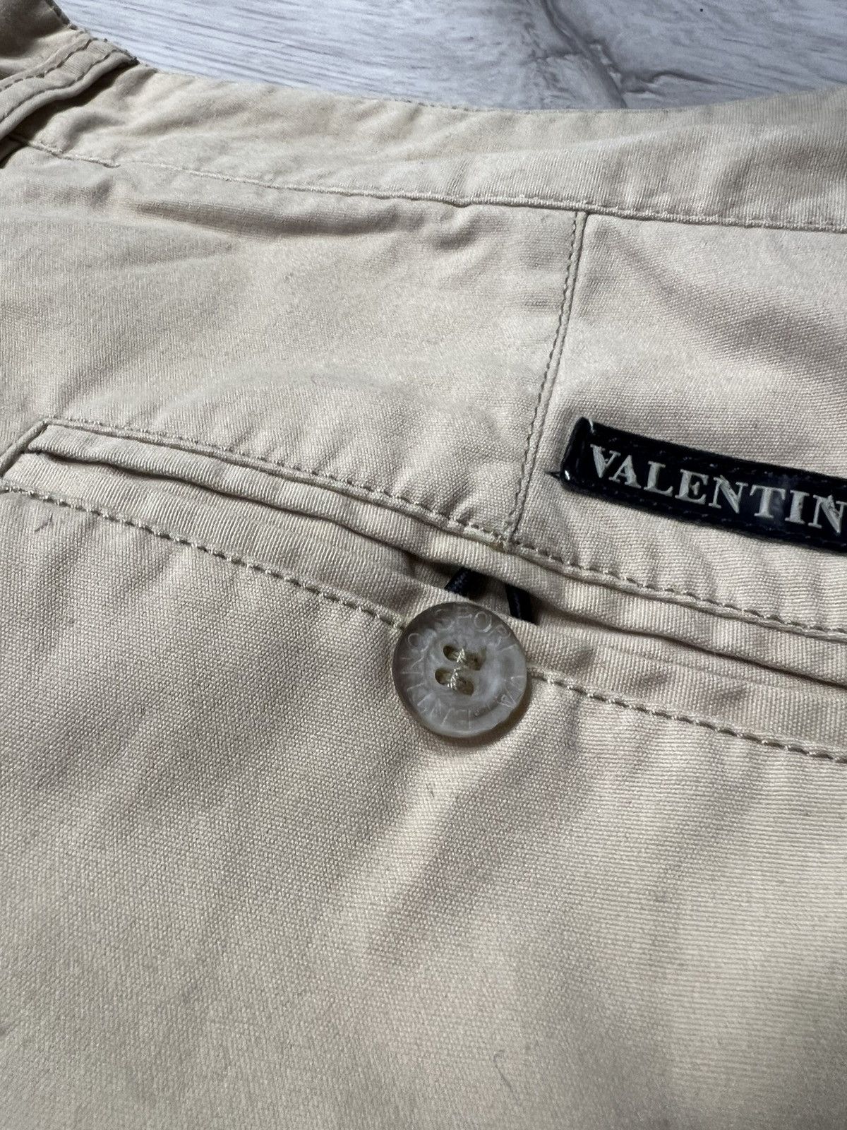 Valentino × Vintage Vintage Valentino Sport Chino Shorts Size US 36 / EU 52 - 9 Thumbnail