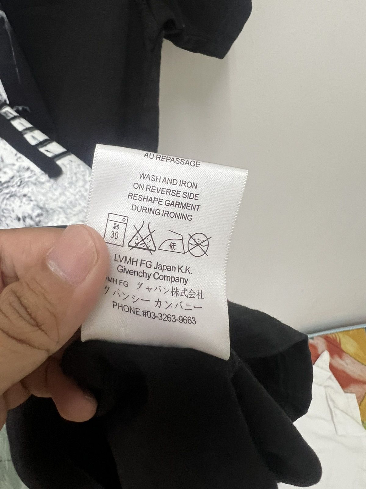 Givenchy Givenchy Shirt Made In Portugal Size US XS / EU 42 / 0 - 5 Thumbnail