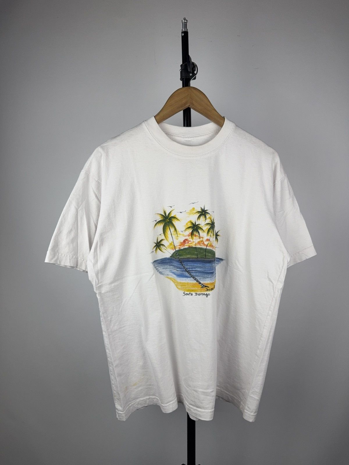 Vintage Vintage 90s Retro Santo Domingo Caribbean Print Sunset Tee Size US L / EU 52-54 / 3 - 1 Thumbnail