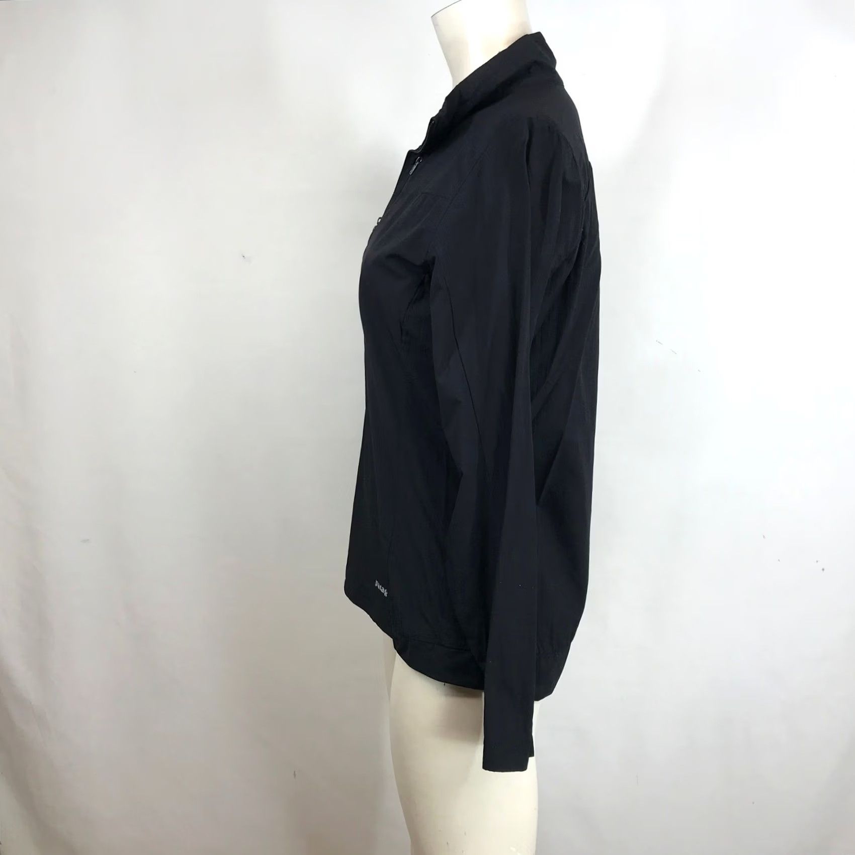 Patagonia Patagonia Womens Black Nylon Half Zip Pullover Jacket S Windbreaker Jacket Pullover Womens Black Nylon Half-Zip Pullover Jacket S Patagonia Size S / US 4 / IT 40 - 6 Thumbnail