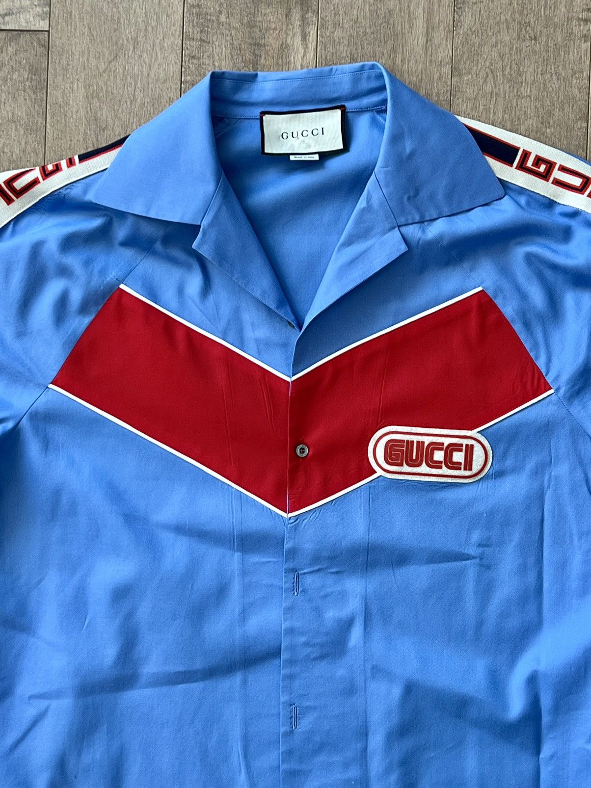 Gucci NeW FINAL OFFER Gucci Blue/Red Logo Camp Bowling Shirt 48 Size US M / EU 48-50 / 2 - 4 Thumbnail