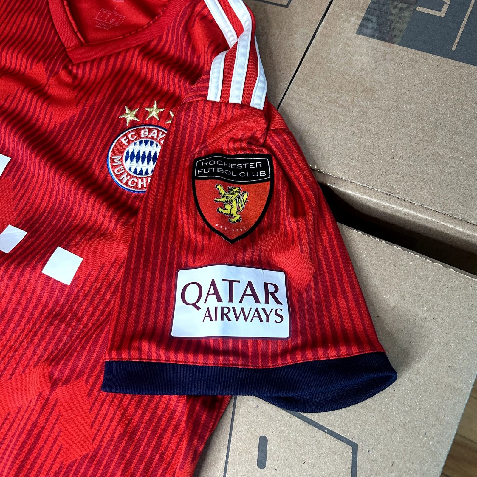 Adidas Adidas FC Bayern Munich Jersey Large Size US L / EU 52-54 / 3 - 3 Thumbnail