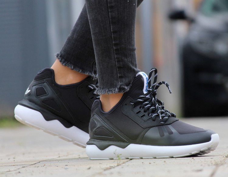 Adidas Tubular Runner Yeezy Roshe Black White 10