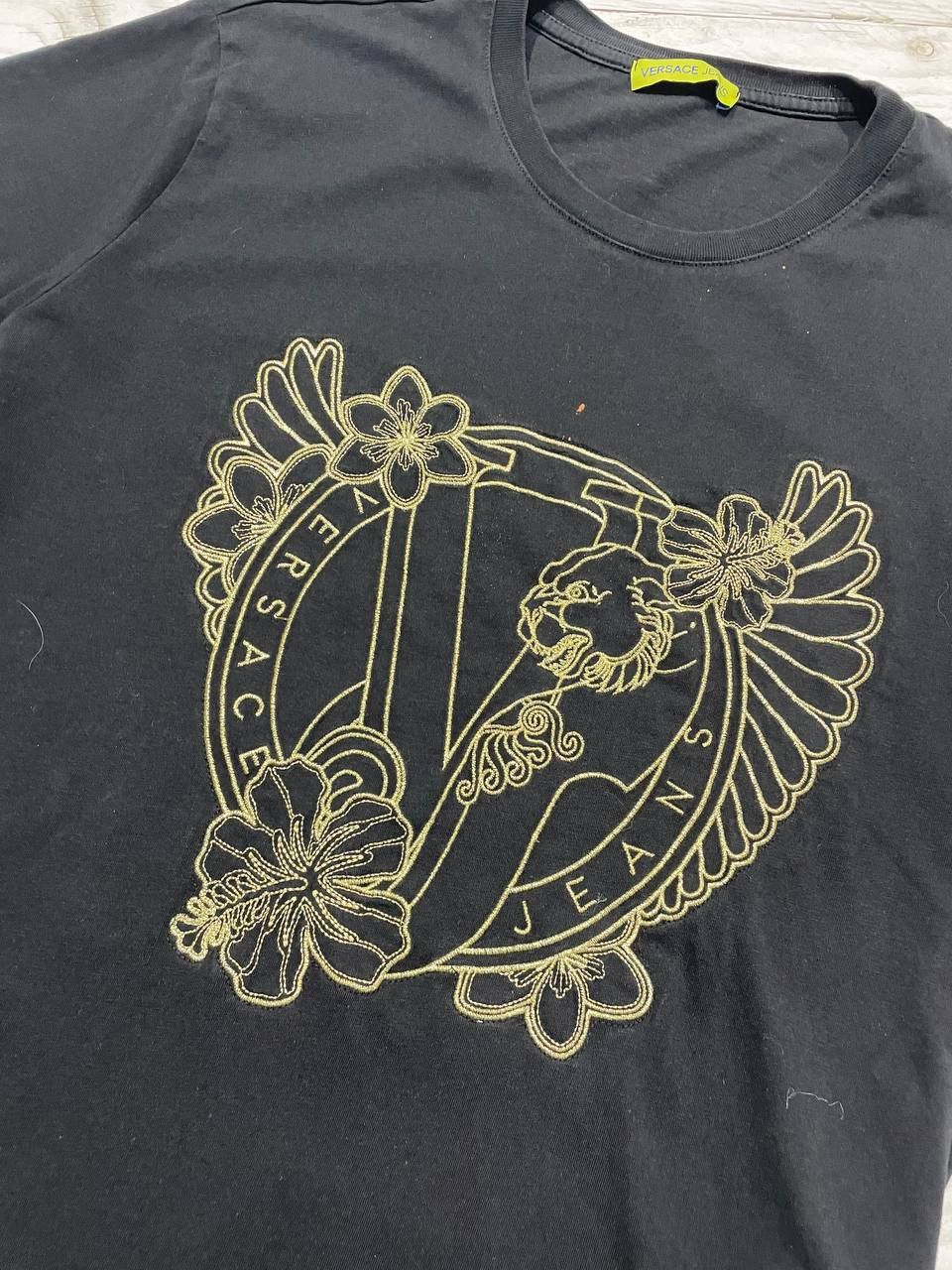 Versace Versace Jeans Lion Flowers T-Shirt Big Logo Size US L / EU 52-54 / 3 - 6 Thumbnail