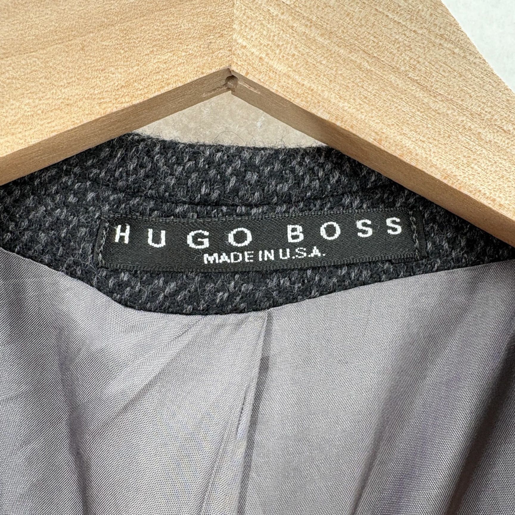 Hugo Boss VINTAGE Hugo Boss Blazer Mens 42R Gray Herringbone Cashmere Wool Blend Sport Coat USA Size 42R - 4 Thumbnail