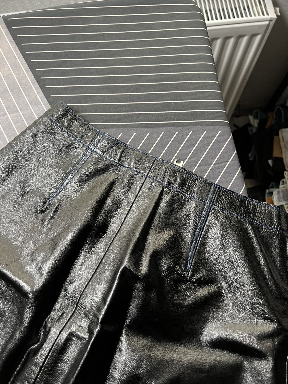 Sandro Sandro Paris Black Leather Mini Skirt Zip Front Size 1 XS Size 28" / US 6 / IT 42 - 7 Thumbnail