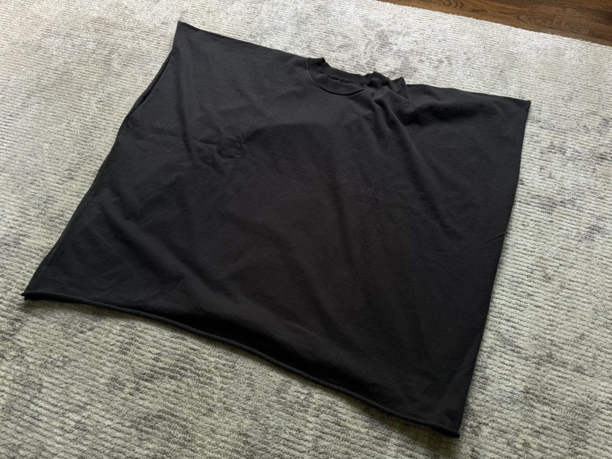 Gosha Rubchinskiy × Kanye West × Yeezy Size 3 XL Yeezy One Box Tee Shirt Yzy Tour Merch Size US XL / EU 56 / 4 - 8 Thumbnail