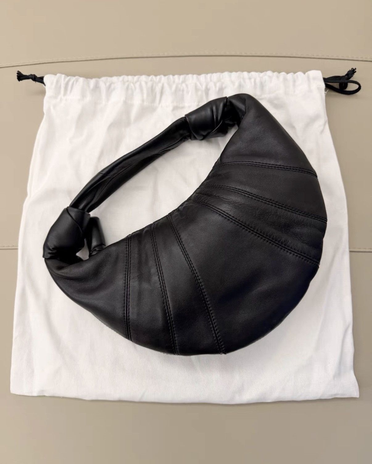 Lemaire Lemaire Lambskin Hobo Croissant Tote Bag KKKK9 Size ONE SIZE - 3 Thumbnail