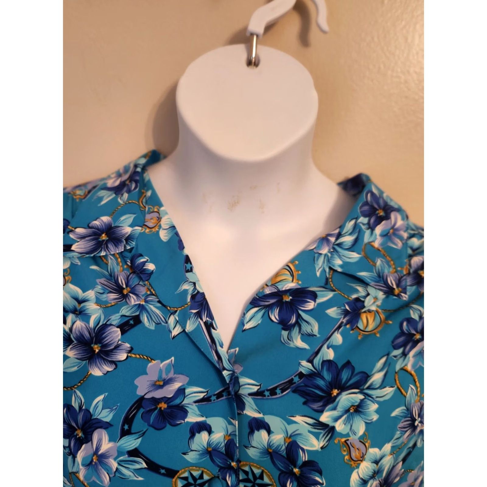 Vintage VINTAGE Koret Blue Floral Short Sleeve Button Up Shirt Top 16W Mens? Or Womens? Size XXL / US 16-18 / IT 52-54 - 4 Thumbnail