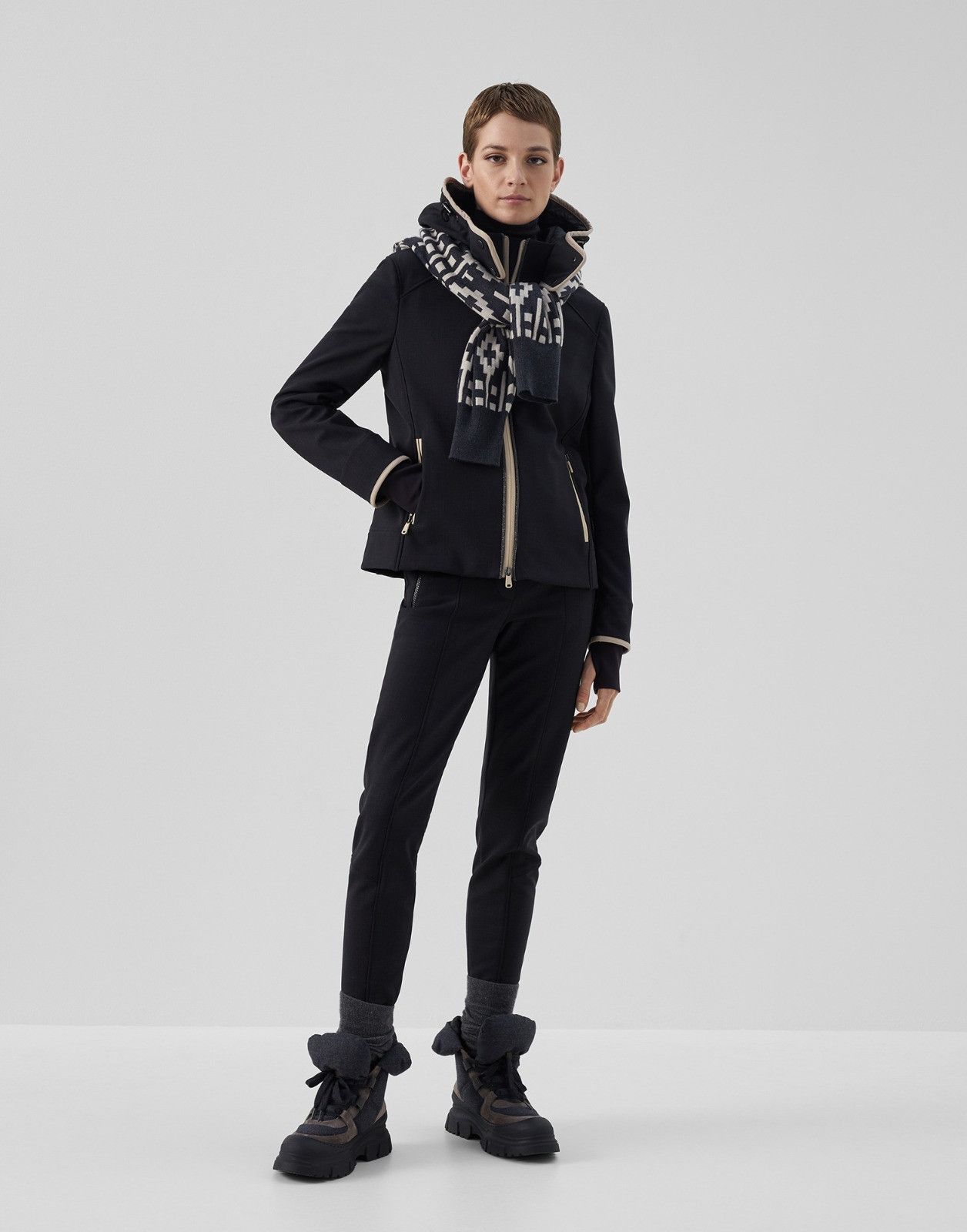 Brunello Cucinelli o1la1rc1a0225 Waterproof Jacket in Black Size S / US 4 / IT 40 - 3 Thumbnail