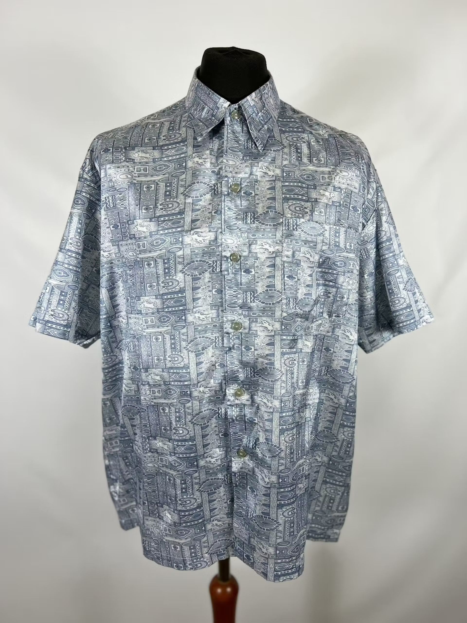 20471120 × Vintage Vintage 90’s Thai Silk Crazy Hawaiian shirt Size US XL / EU 56 / 4 - 1 Thumbnail