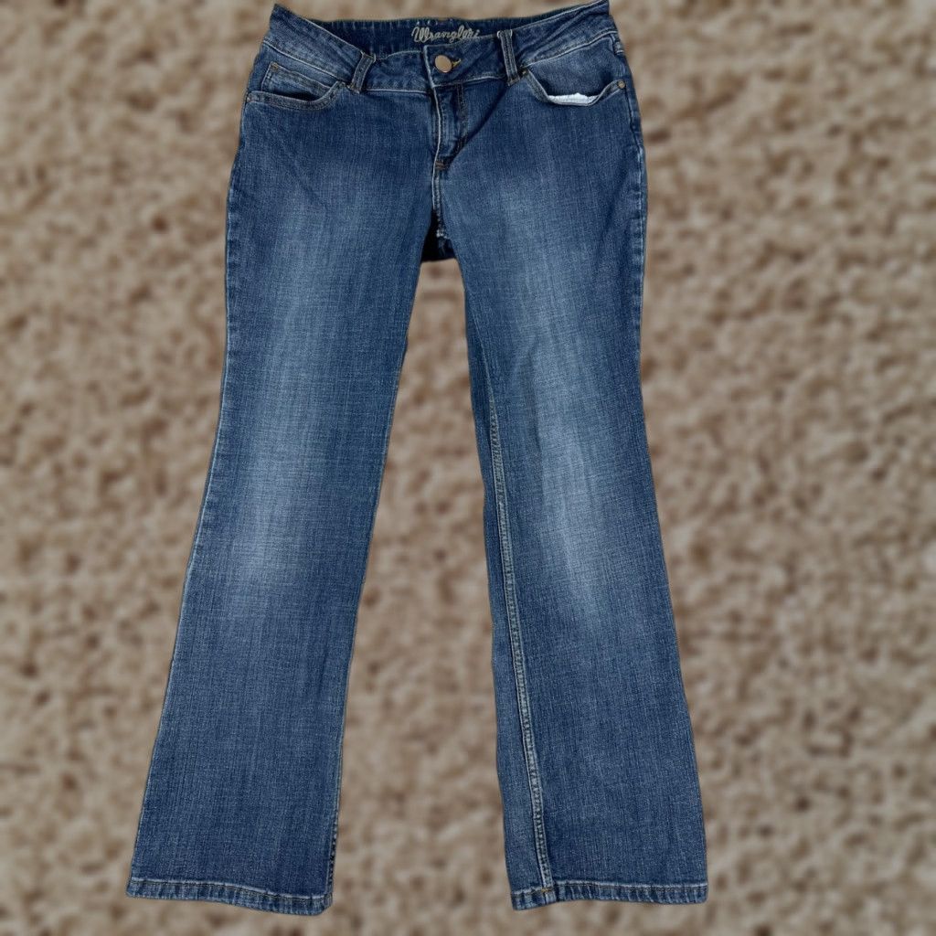 Wrangler Wrangler Jeans Women 11 Blue Denim Bootcut Mid Wash Embroidered 30x28 Pants Regular SwMt Size 32" / US 10 / IT 46 - 1 Thumbnail