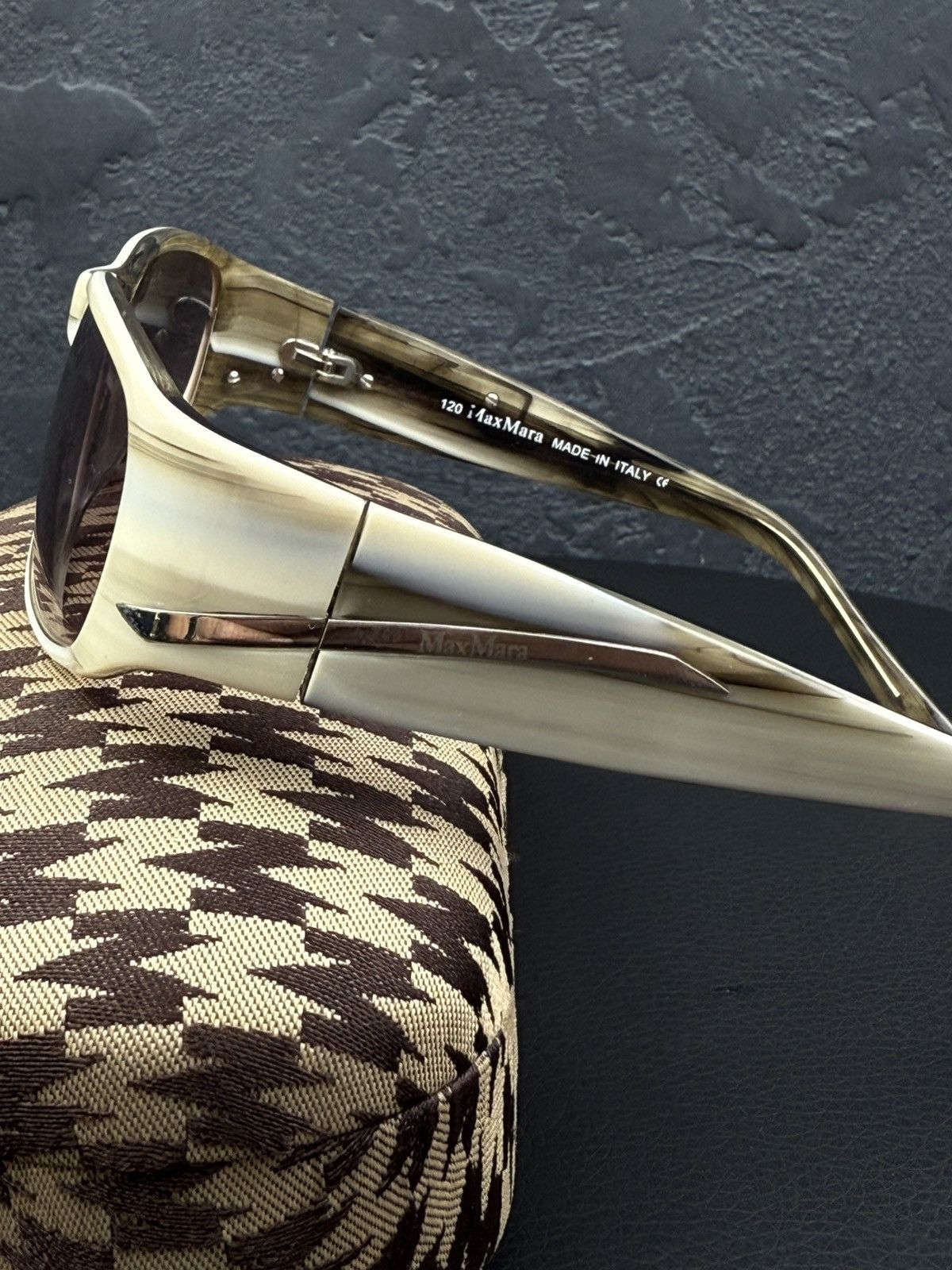 Max Mara Vintage Max Mara Sunglasses Made in Italy Size ONE SIZE - 6 Thumbnail