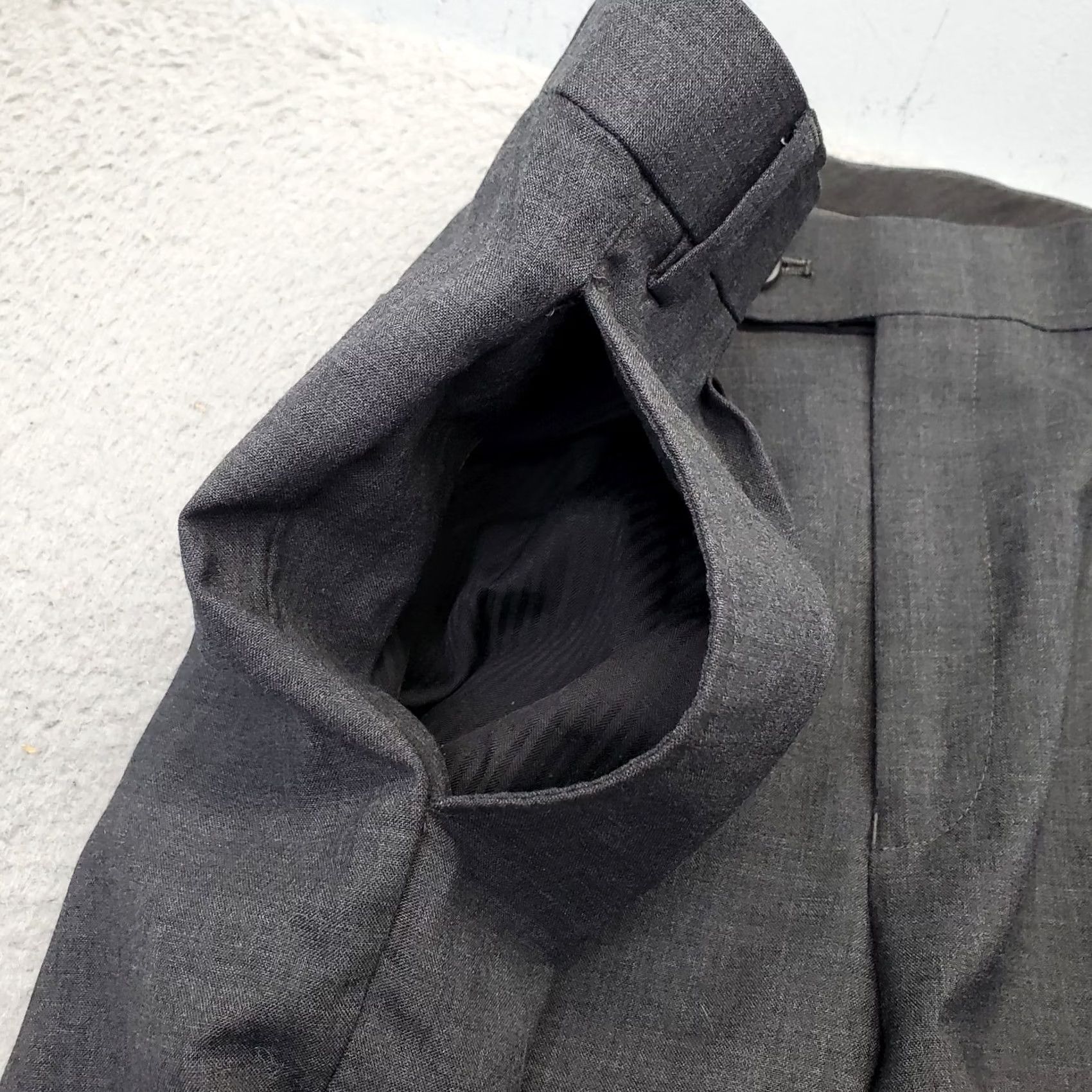 Ralph Lauren Lauren Ralph Lauren Dress Pants Mens 35x30 Charcoal Formal Classic Total Comfort Dress Pants Mens 35 Charcoal Gray Leather? Size US 35 - 6 Thumbnail
