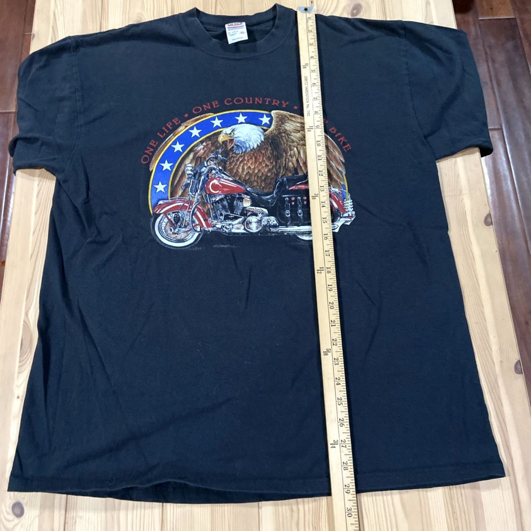 Delta VINTAGE Delta Pro Weight T-Shirt Men XL Short Sleeve Black Graphic Print USA 2000s Crew Neck Logo Size US XL / EU 56 / 4 - 7 Thumbnail