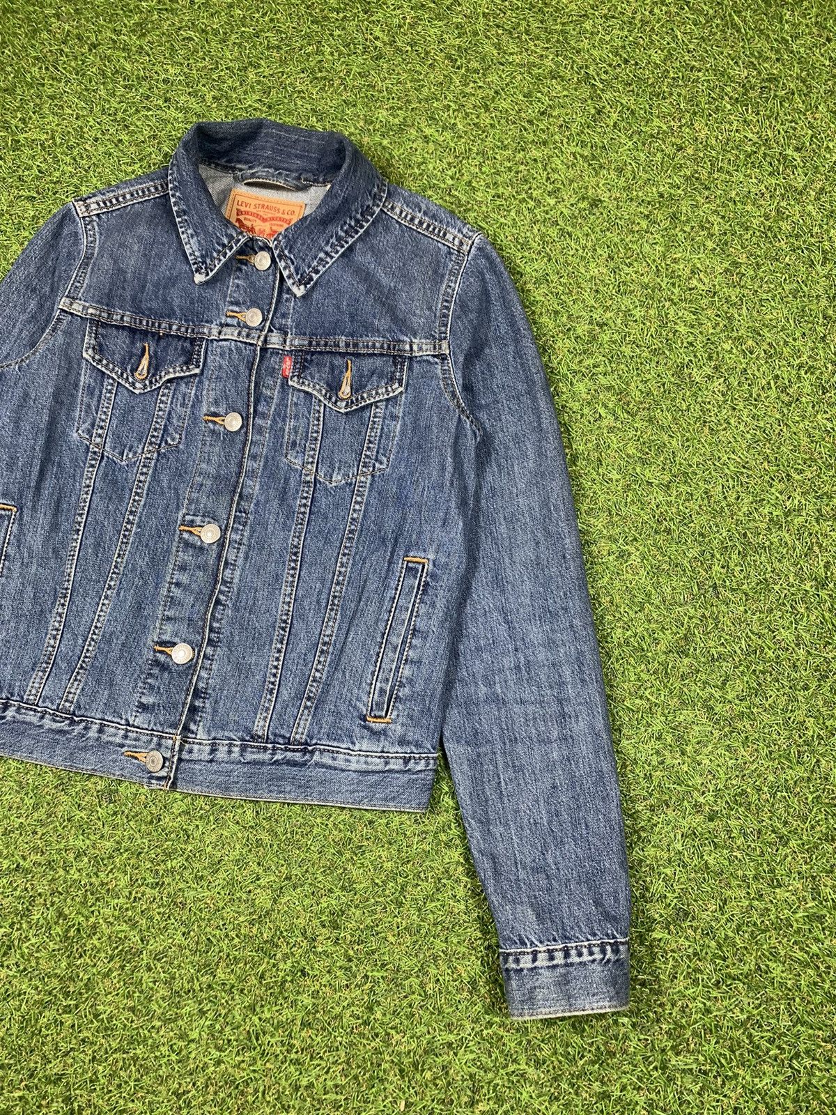 Levi's × Levi's Vintage Clothing × Vintage Vintage Levi’s denim jacket jeans streetwear y2k size S Size S / US 4 / IT 40 - 1 Thumbnail