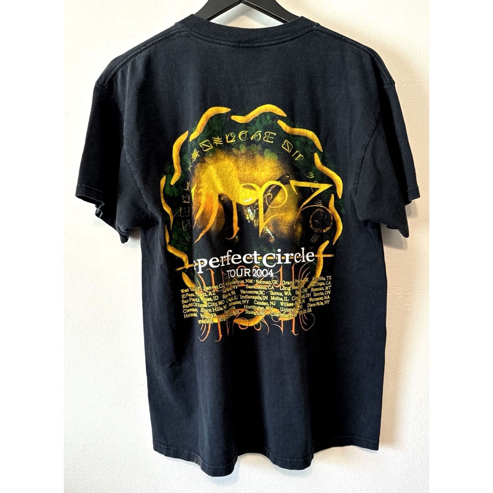 Delta VINTAGE A Perfect Circle 2004 Tour Shirt Delta Pro Weight Size L Black Cotton Short Sleeve Crew Neck Men Rock Band Size US L / EU 52-54 / 3 - 4 Thumbnail