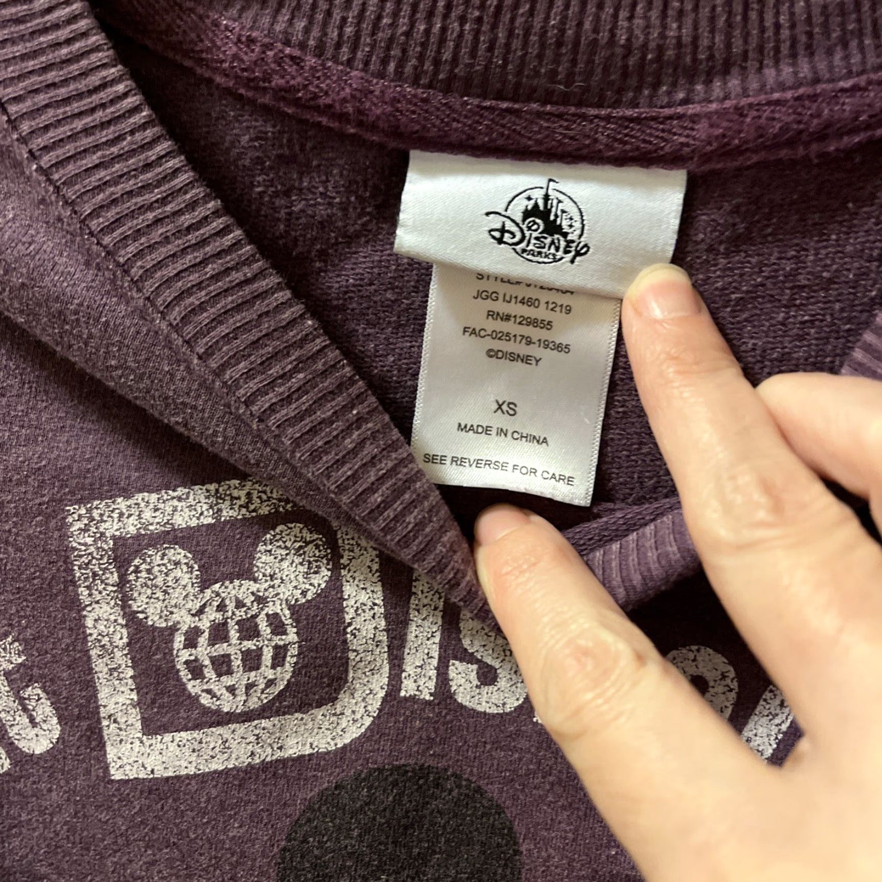 Disney Disney Womens XS Parks Long Sleeve Solid Purple Mickey Mouse Sweatshirt Disney Size XS / US 0-2 / IT 36-38 - 3 Thumbnail