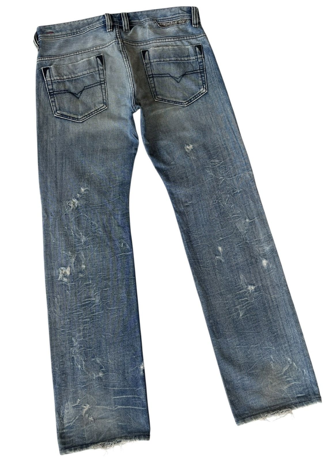 Diesel Vintage Diesel Safado Thrashed Distressed Denim Jeans Size US 33 - 4 Thumbnail