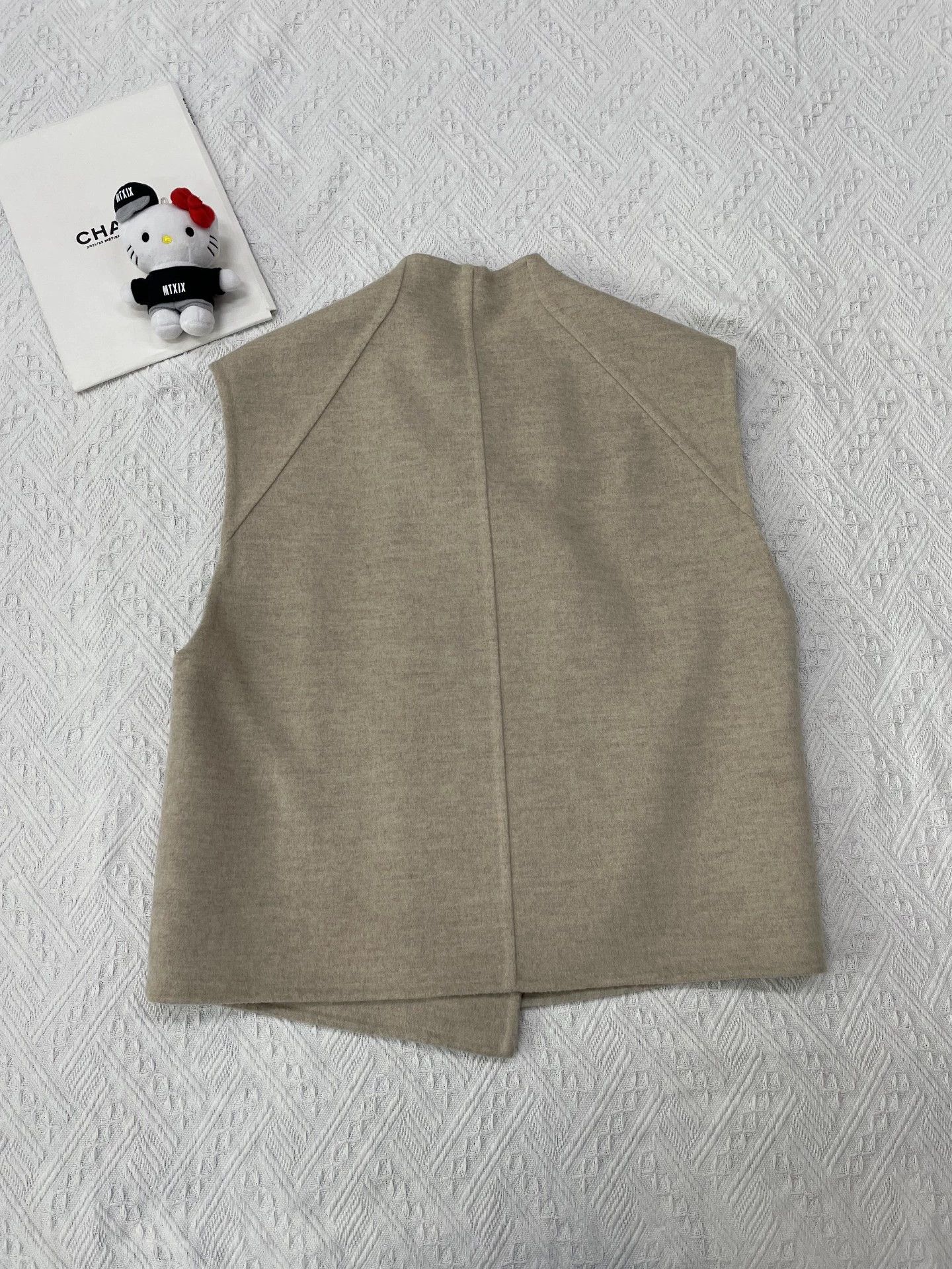 Hermes Hermes Oatmeal Cashmere Gilet FR36 NWT Size XS / US 0-2 / IT 36-38 - 3 Thumbnail