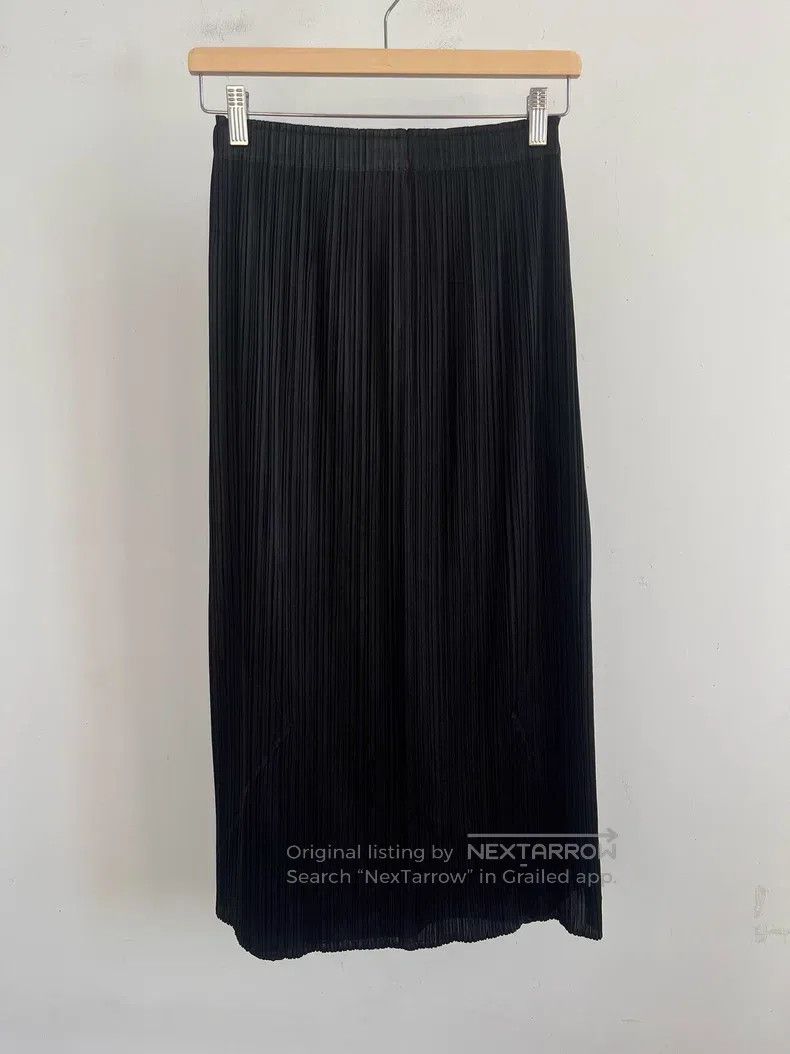 Issey Miyake Issey Miyake size:3 Black Midi Skirt Size 22" - 1 Thumbnail