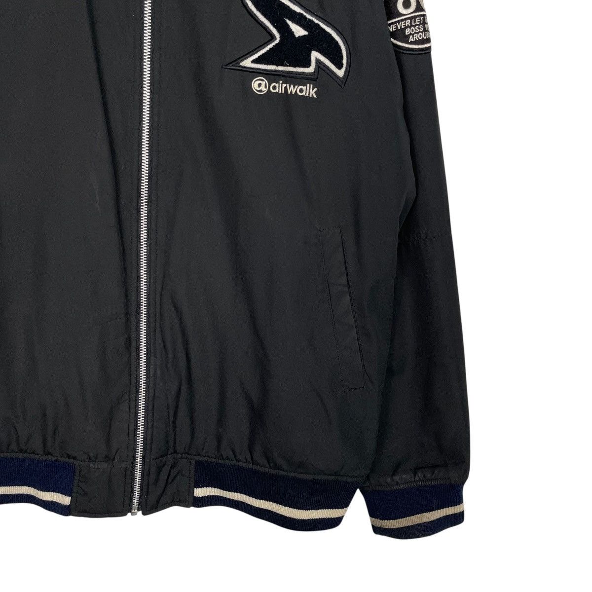 Airwalk Airwalk Big Logo Reversible Bomber Size US L / EU 52-54 / 3 - 6 Thumbnail