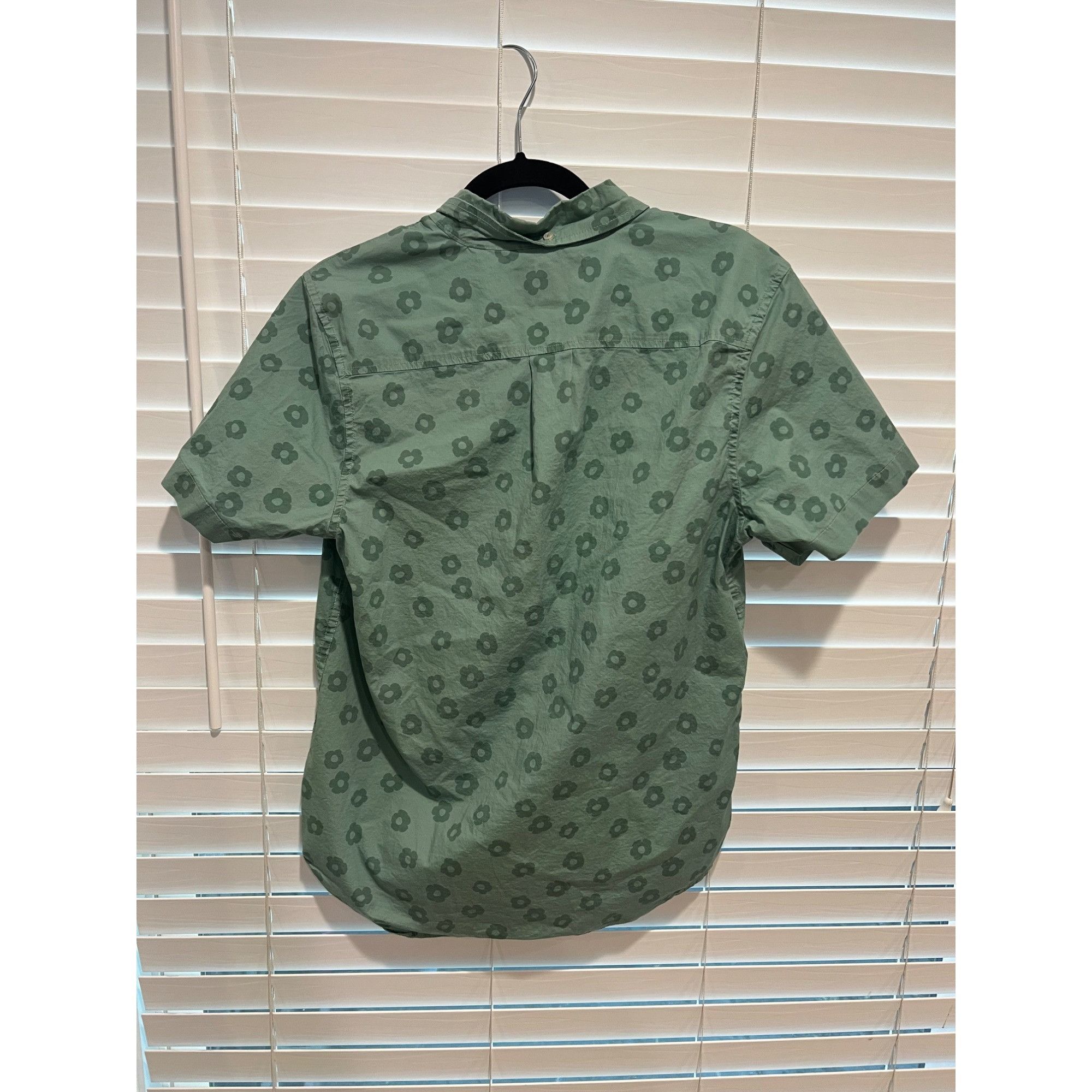 Chubbies Chubbies Floral Short Sleeve Button Up Shirt - Size S Size US S / EU 44-46 / 1 - 3 Thumbnail
