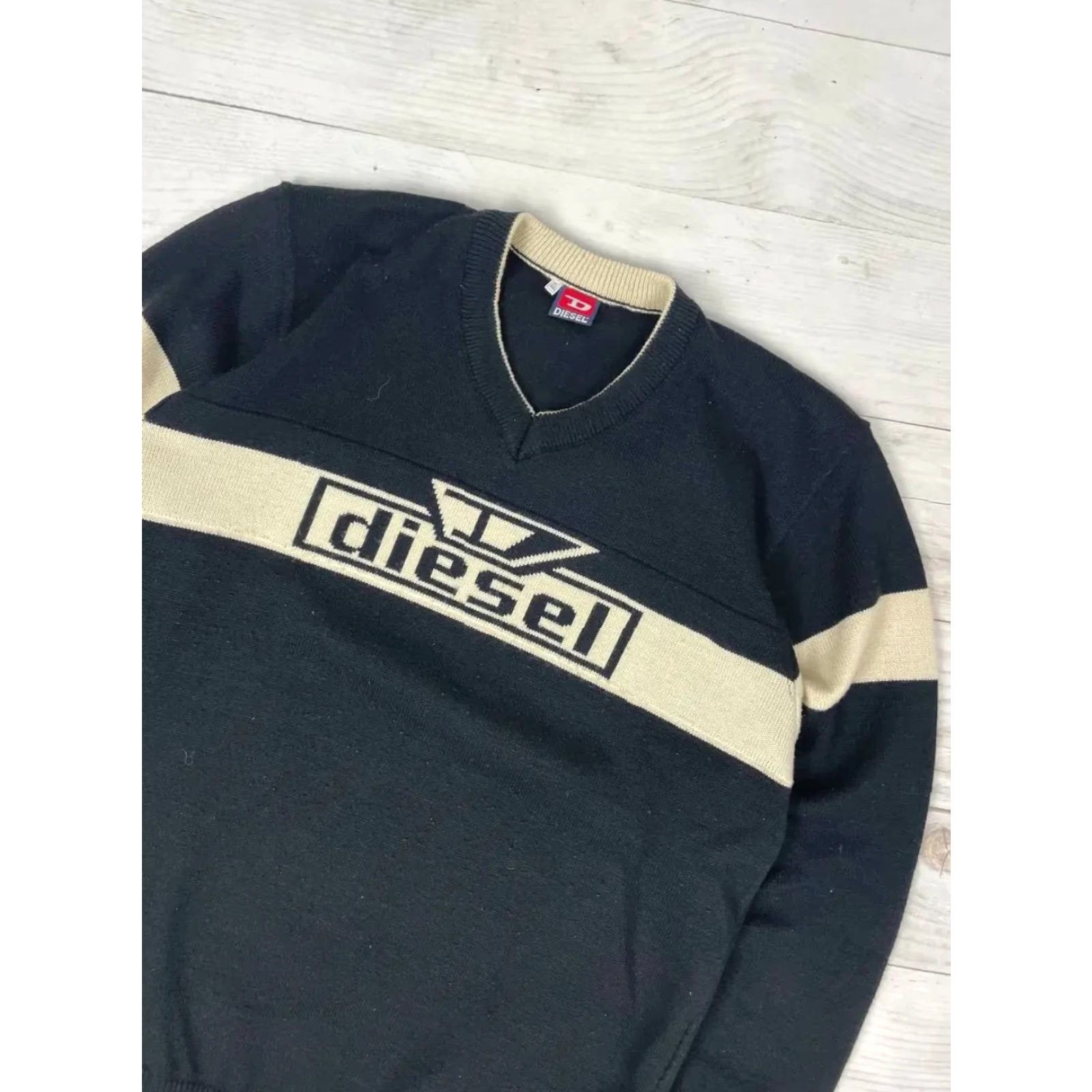 Diesel VINTAGE Diesel Knit Sweater V-Neck Big Logo 90s Men 2XL Black Size US XXL / EU 58 / 5 - 2 Thumbnail