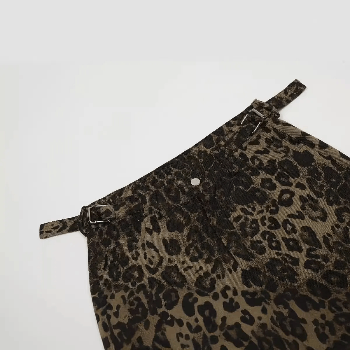 Vintage Vintage baggy leopard print shorts Size US 28 / EU 44 - 3 Thumbnail