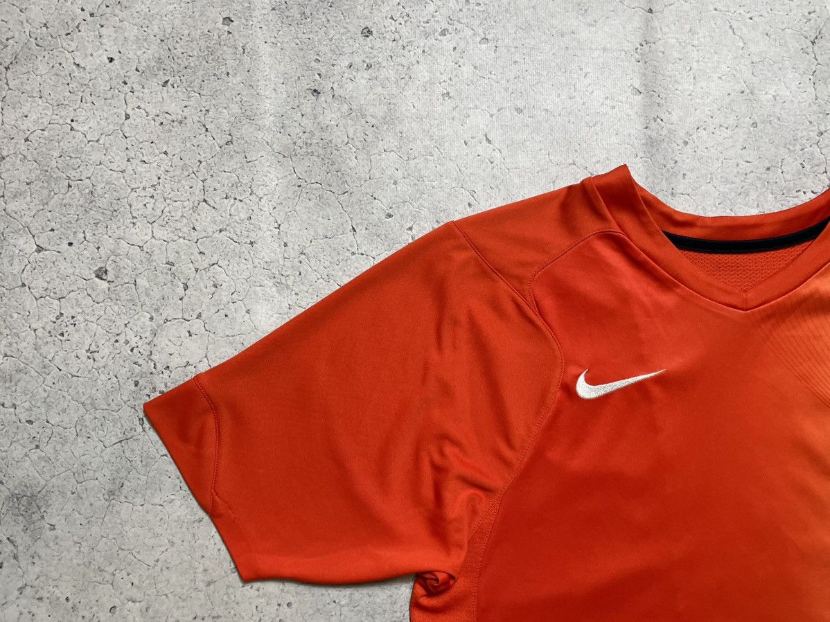 Nike Vintage T-Shirt Nike TN Total 90 Swoosh Drill Rare Y2K Size US S / EU 44-46 / 1 - 4 Thumbnail