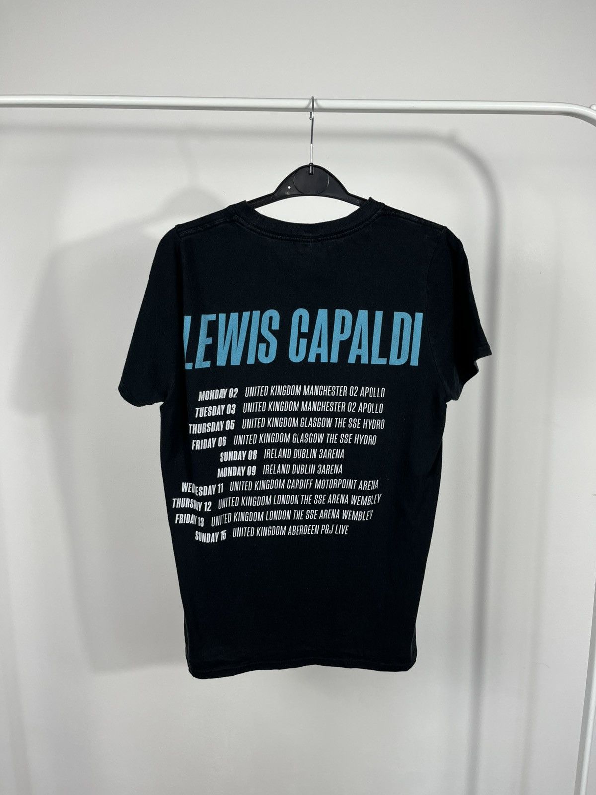 Gildan Lewis Capaldi Black Concert Tour T-Shirt Gildan Softstyle S Size US S / EU 44-46 / 1 - 9 Thumbnail
