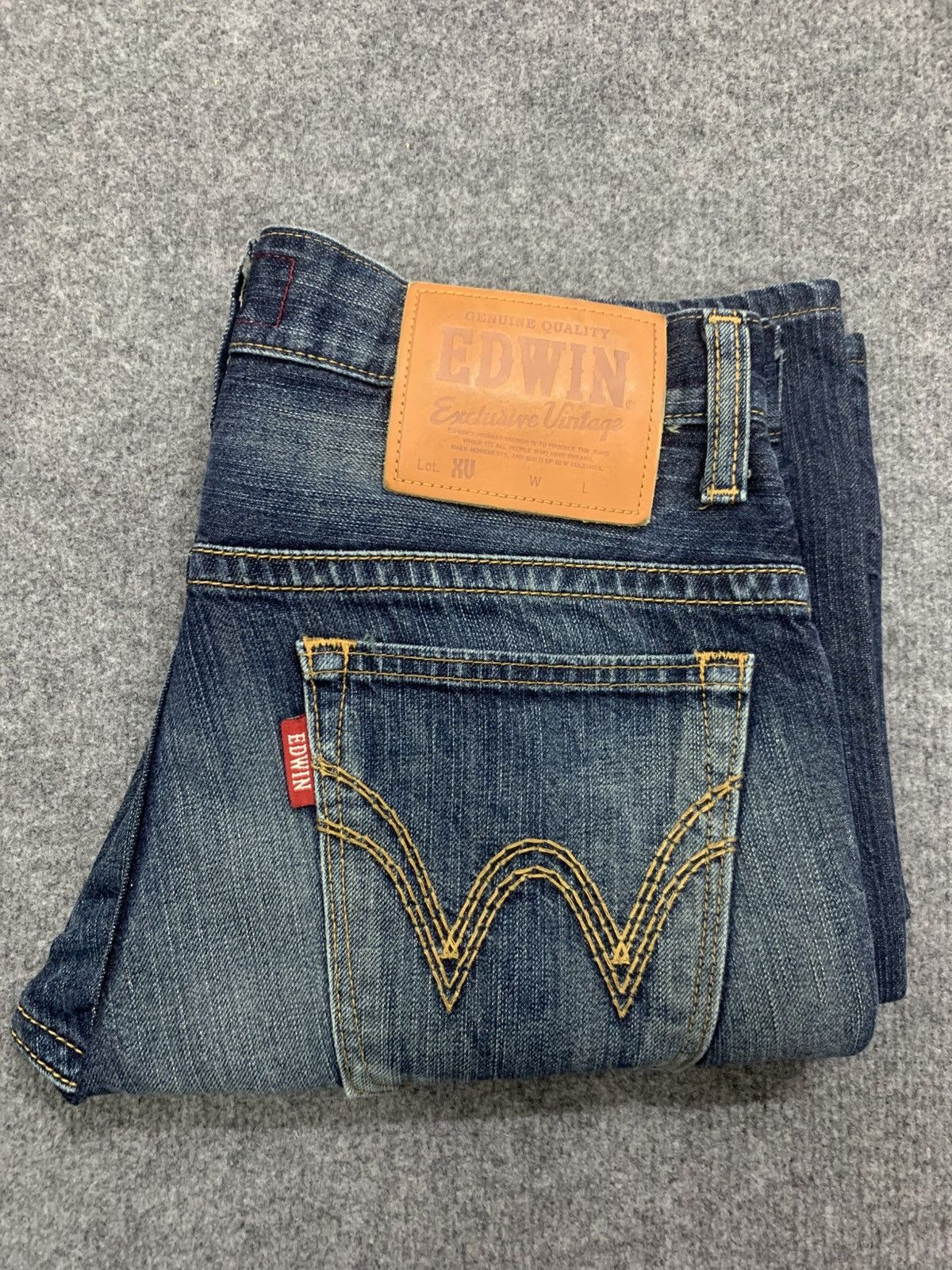 Le Grande Bleu (L.G.B.) FLARE EDWIN XV VINTAGE NICE FADED. Size US 31 - 10 Thumbnail
