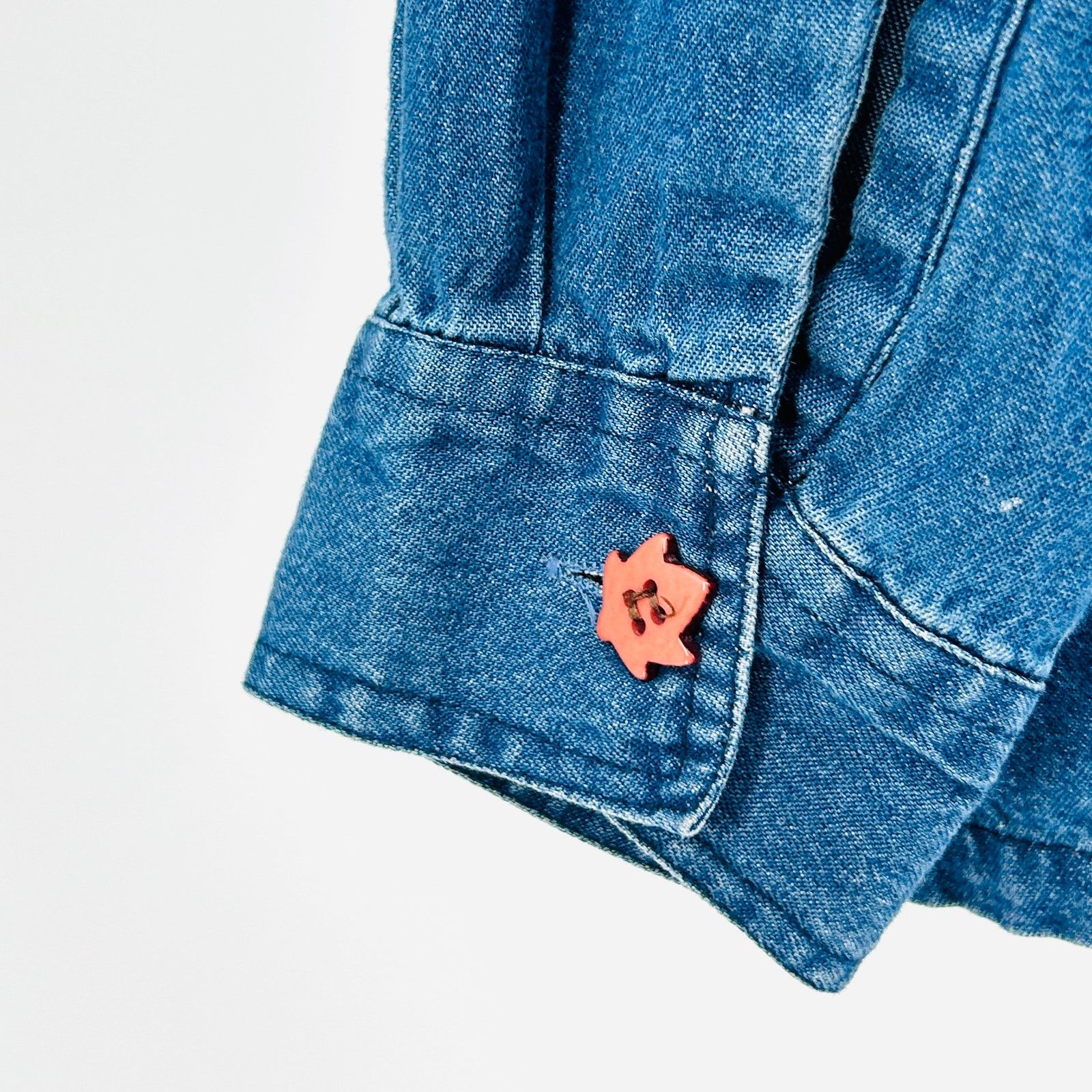 Vintage 90s Oversized Dark Blue Denim Button Down with Felt Monkeys Size XL / US 12-14 / IT 48-50 - 7 Thumbnail