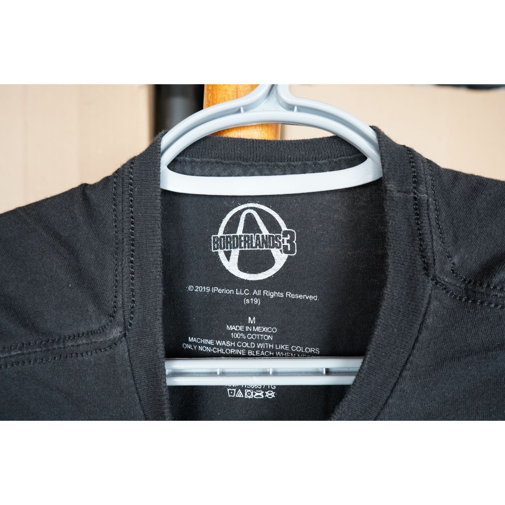 Other 2019 Borderlands 3 Game Tshirt Men's M (Item #292) Size US M / EU 48-50 / 2 - 5 Thumbnail