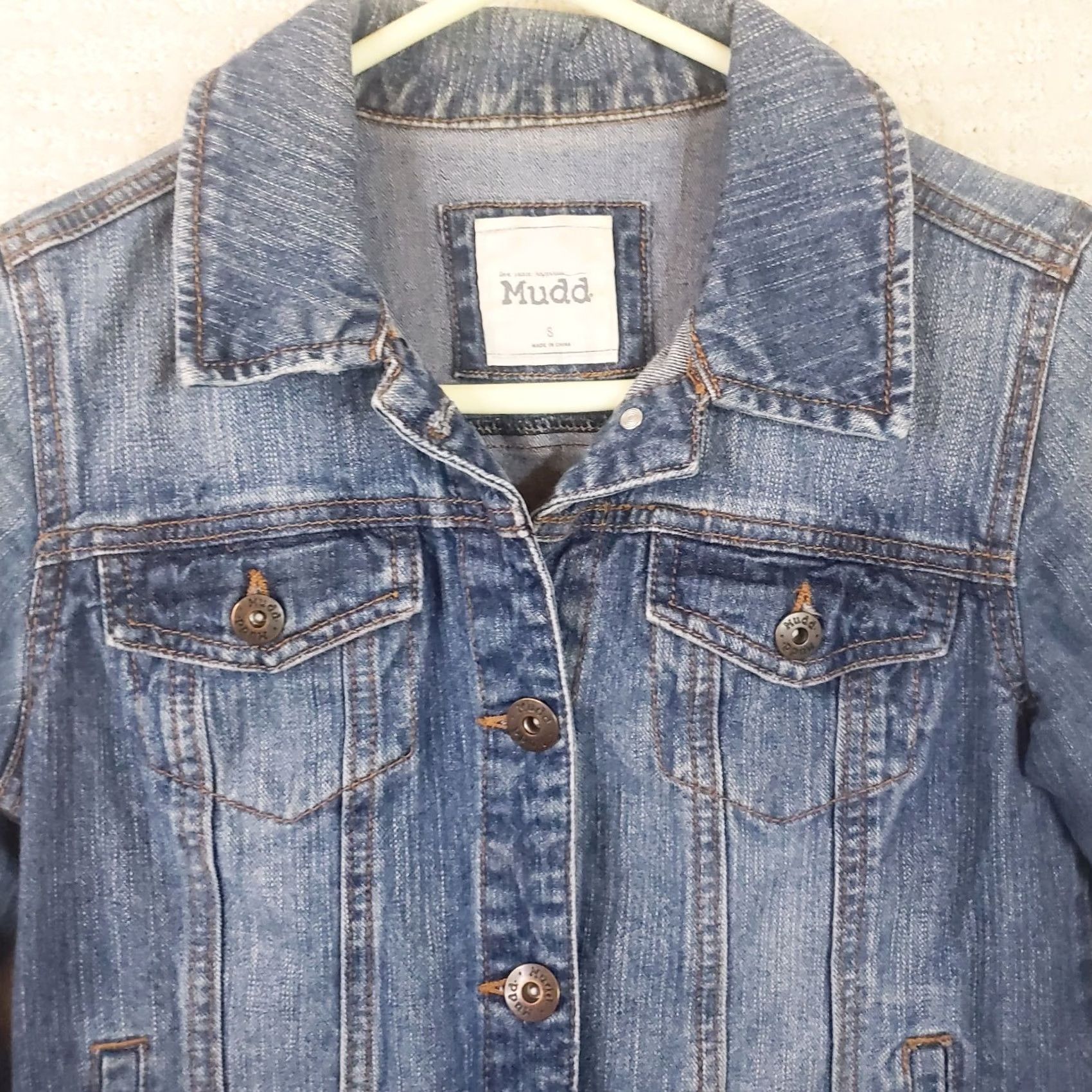 Denime Mudd Womens Denim Jacket Juniors Light Blue Wash Button Down Distressed SMALL Jacket Women S Cotton Denim Solid Pockets Collared Buttons Vintage No Size S / US 4 / IT 40 - 3 Thumbnail