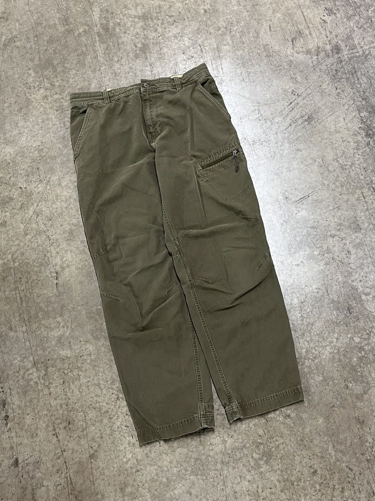 Other Nike ACG baggy earth tone cargo pants utility gorpcore Size US 34 / EU 50 - 1 Thumbnail