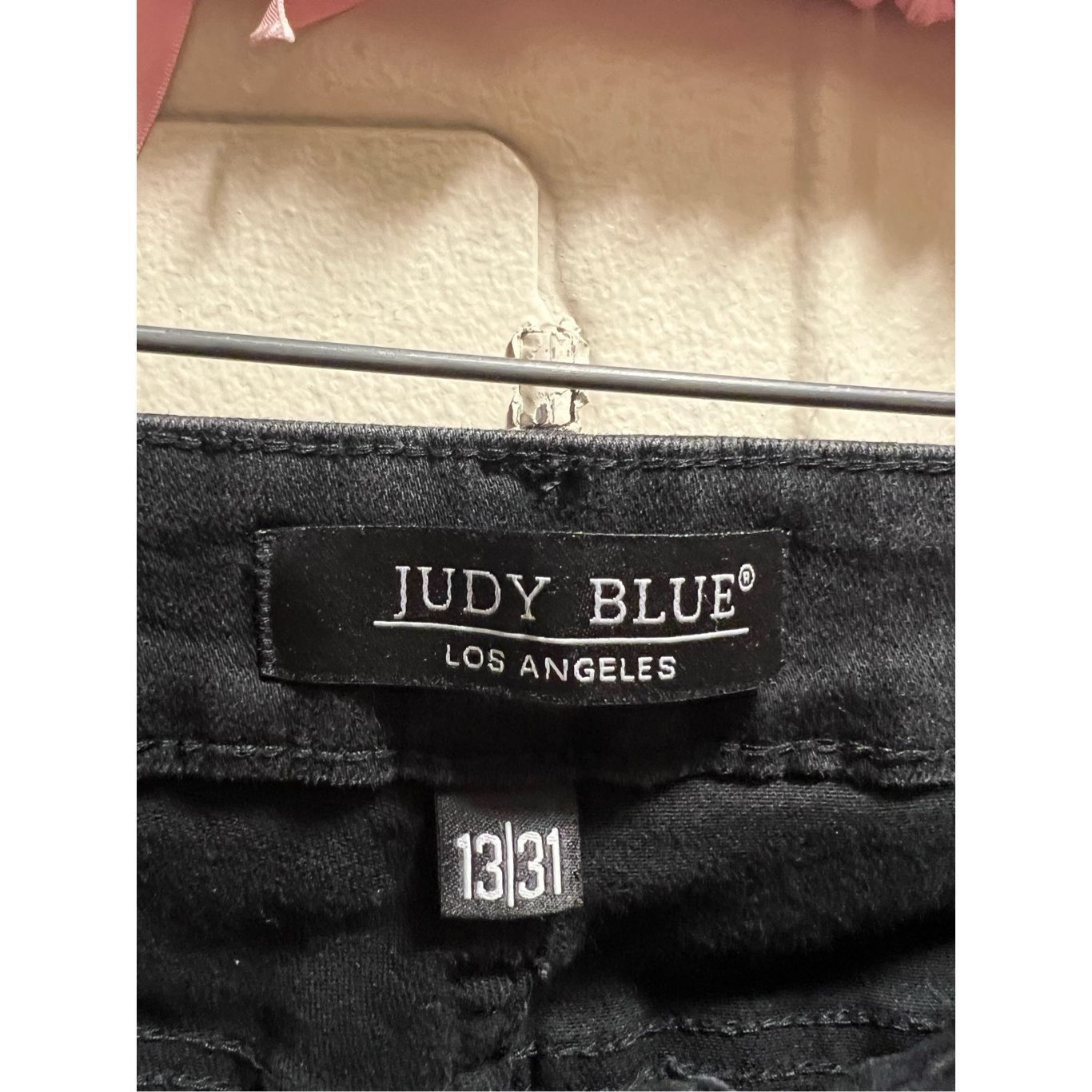 Other Judy Blue Black Capri Fit Jeans Woman’s Size 31 Size 31" - 6 Thumbnail