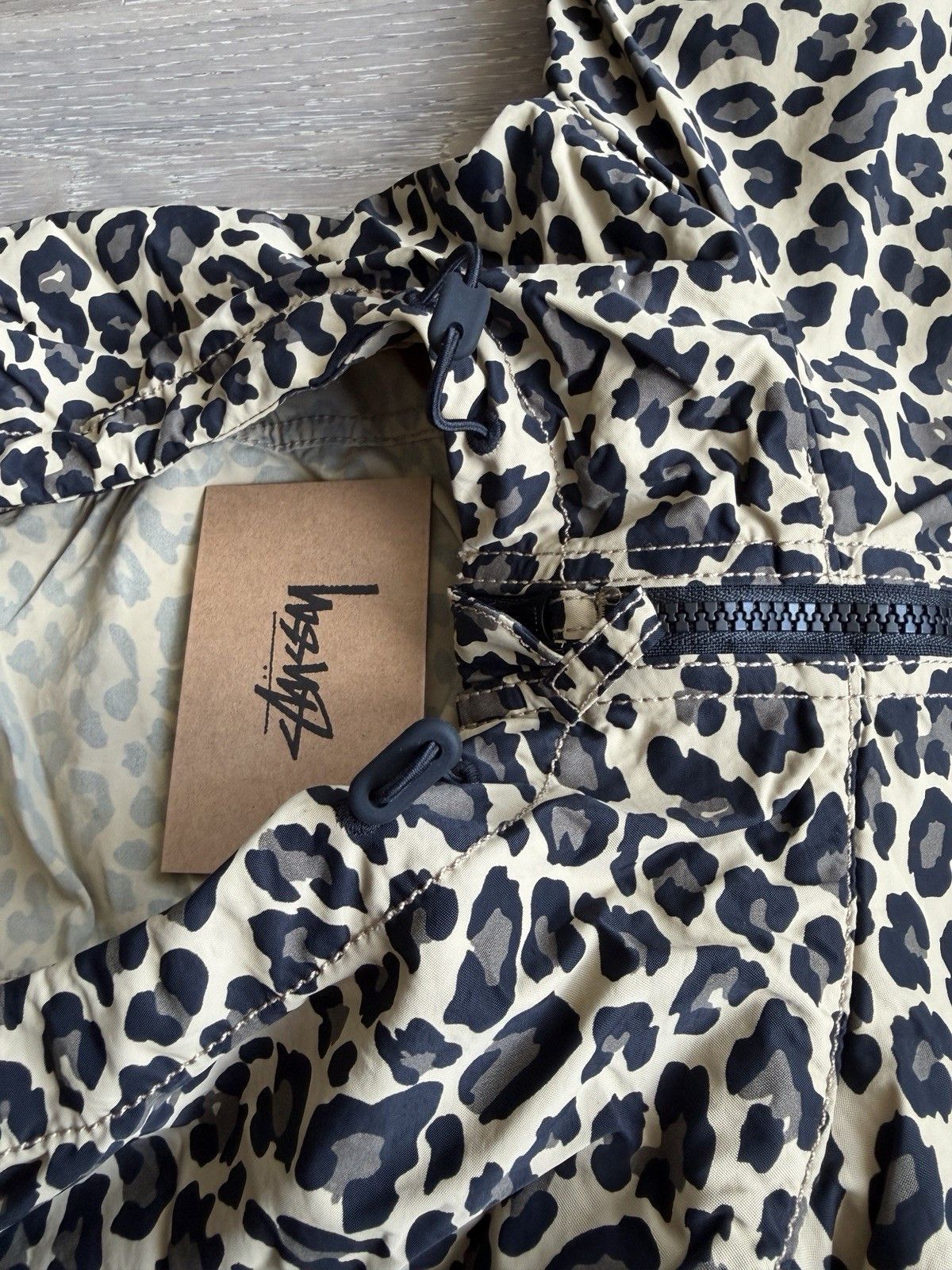 Stussy XL STUSSY Lightweight Hooded Jacket Cheetah Nylon Zip Up Size US XL / EU 56 / 4 - 8 Thumbnail